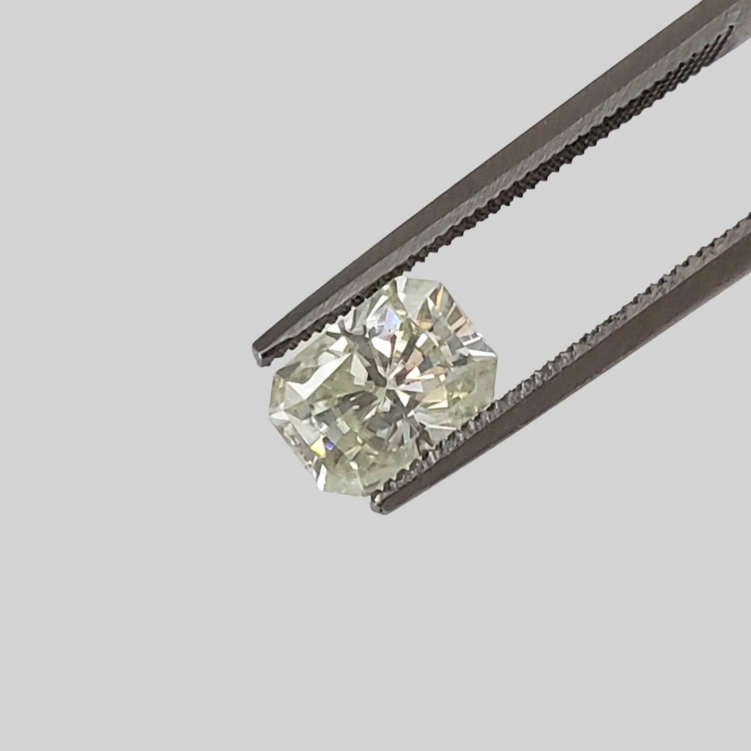 Moissanite | Octagon Cut | White | 7x5mm