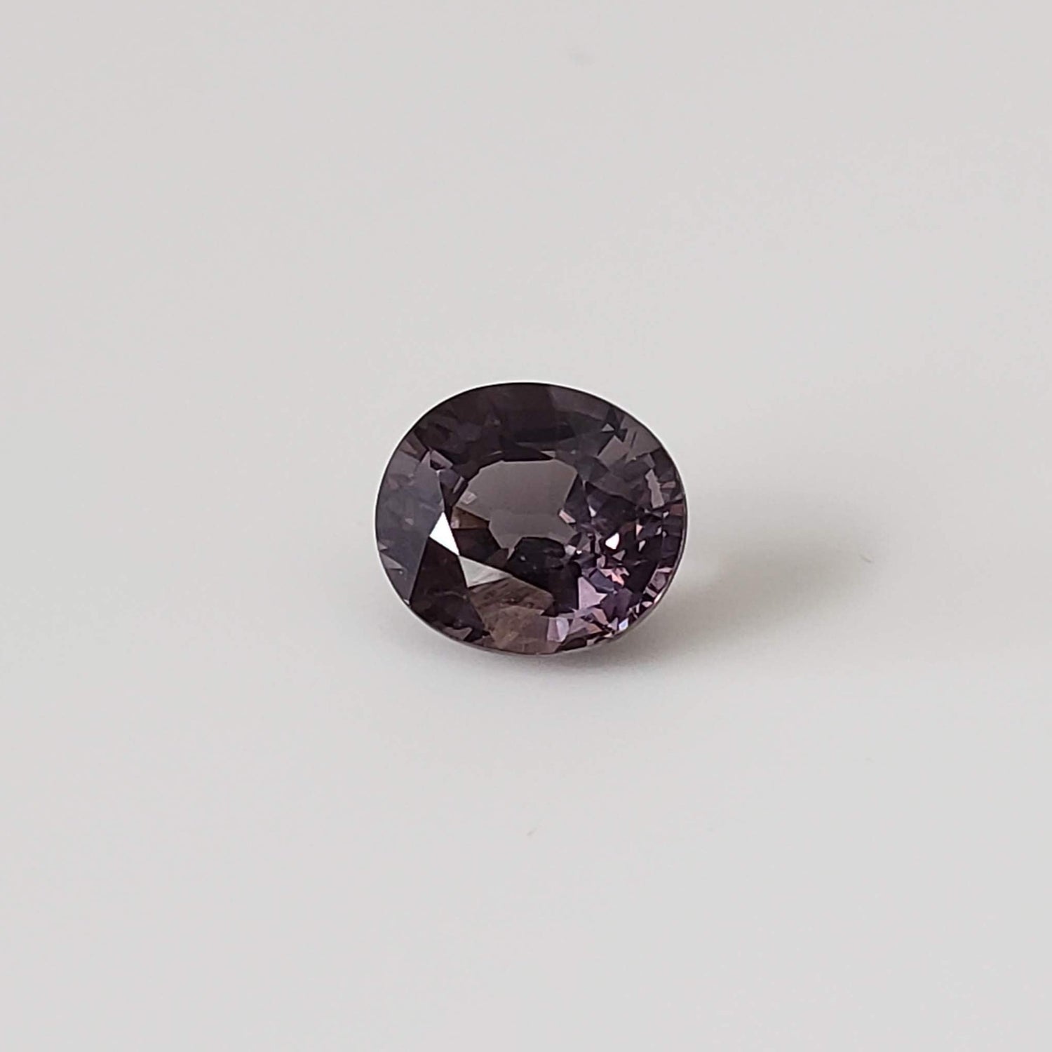 Spinel | Oval Cut | Purple | Natural | 7.5x6.5mm 1.7ct
