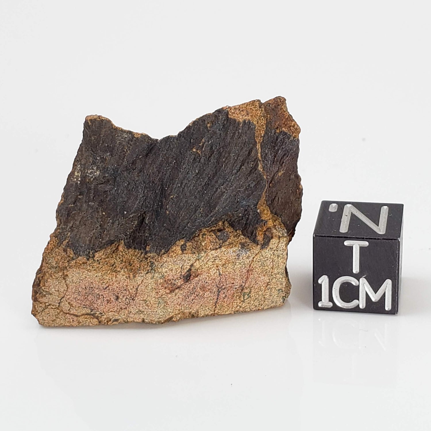 Cône d'impactite à briser | 12,65 grammes | Structure d'impact de Rochechouart | France