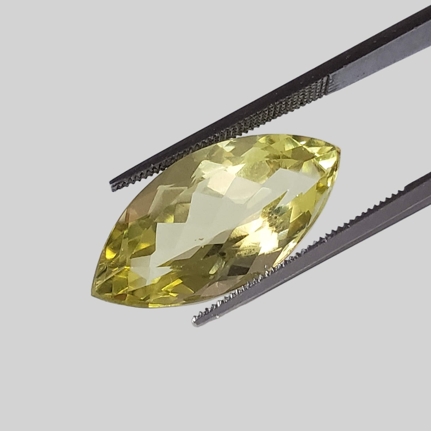 Citrine citron | Taille marquise | Vert citron | 22x11,3mm 11ct