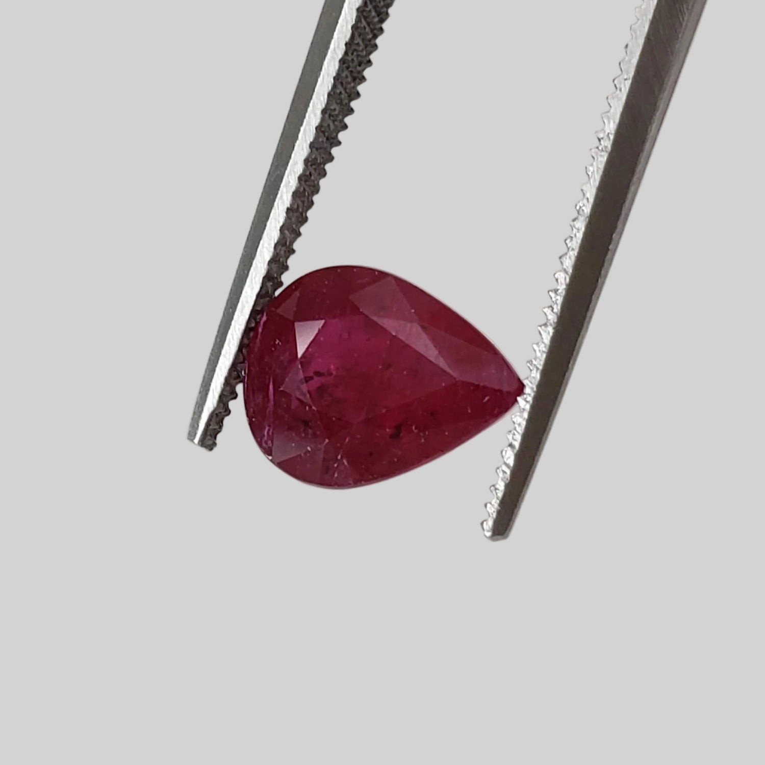 Ruby | Pear Shape Cut | Pigeon Blood Red | 8.5x6.5mm 2.0ct | Myanmar