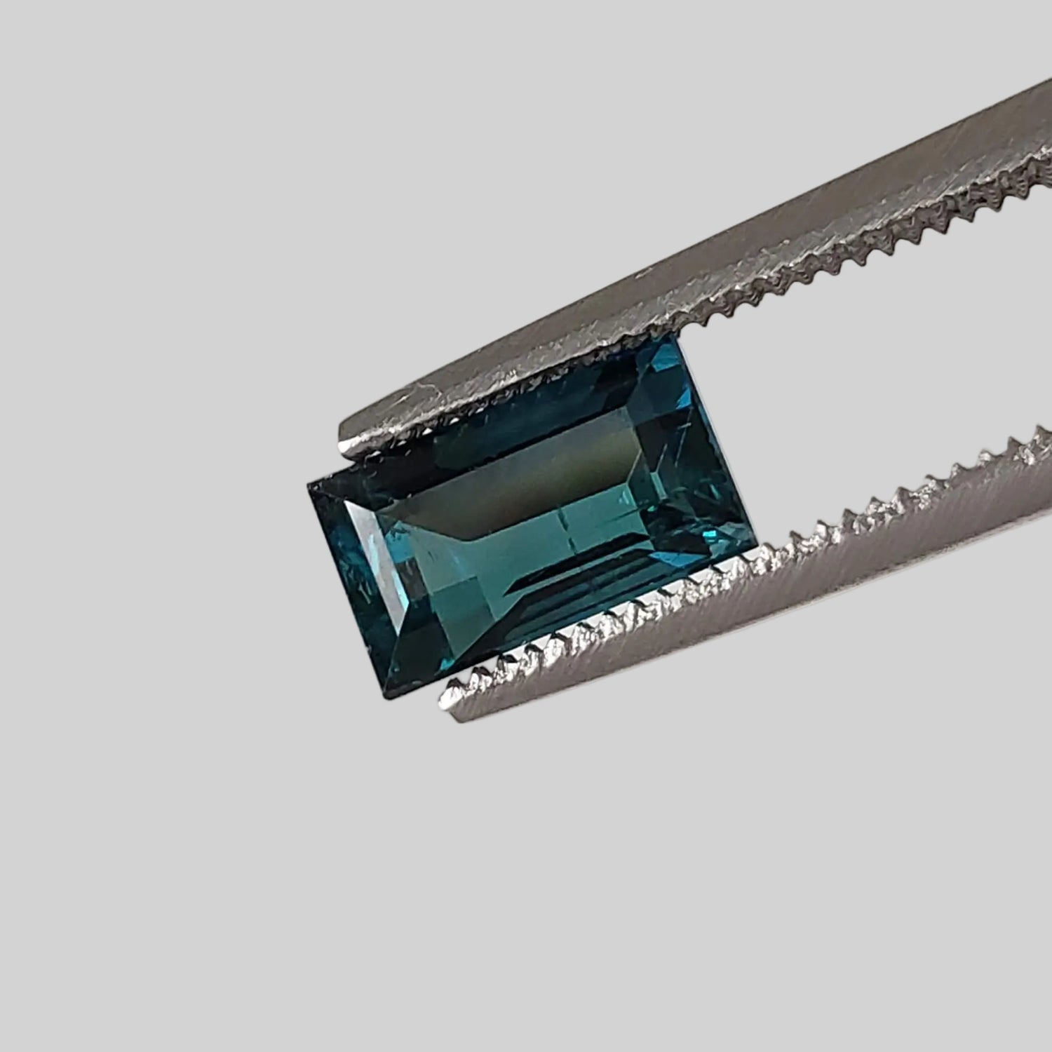 Tourmaline | Baguette Cut | Neon Blue | 7.5x4.3mm 1.4ct