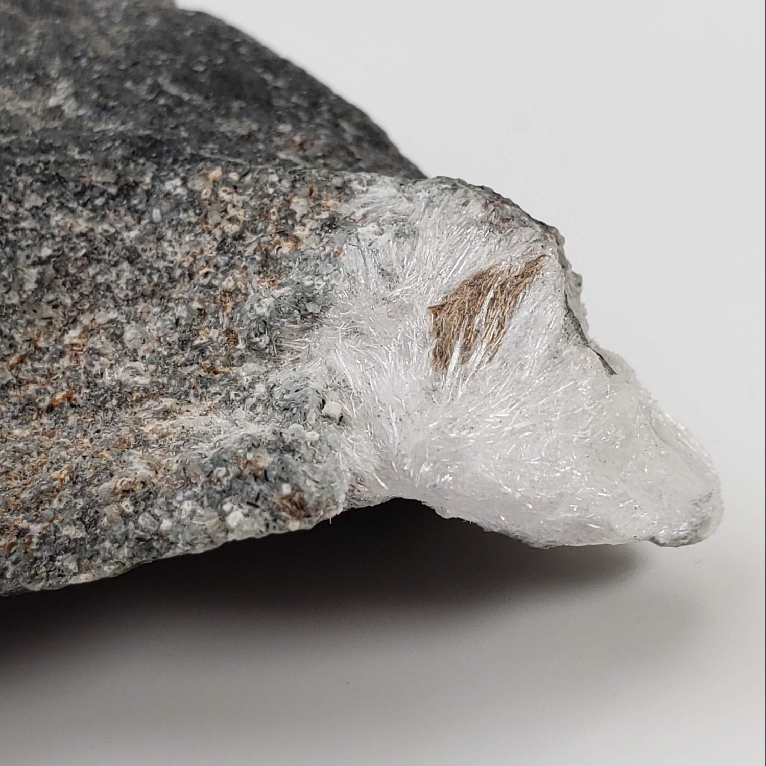 Makatite Cluster | 25.2 Gr | Aris Quarries, Aris, Khomas Region | Namibia