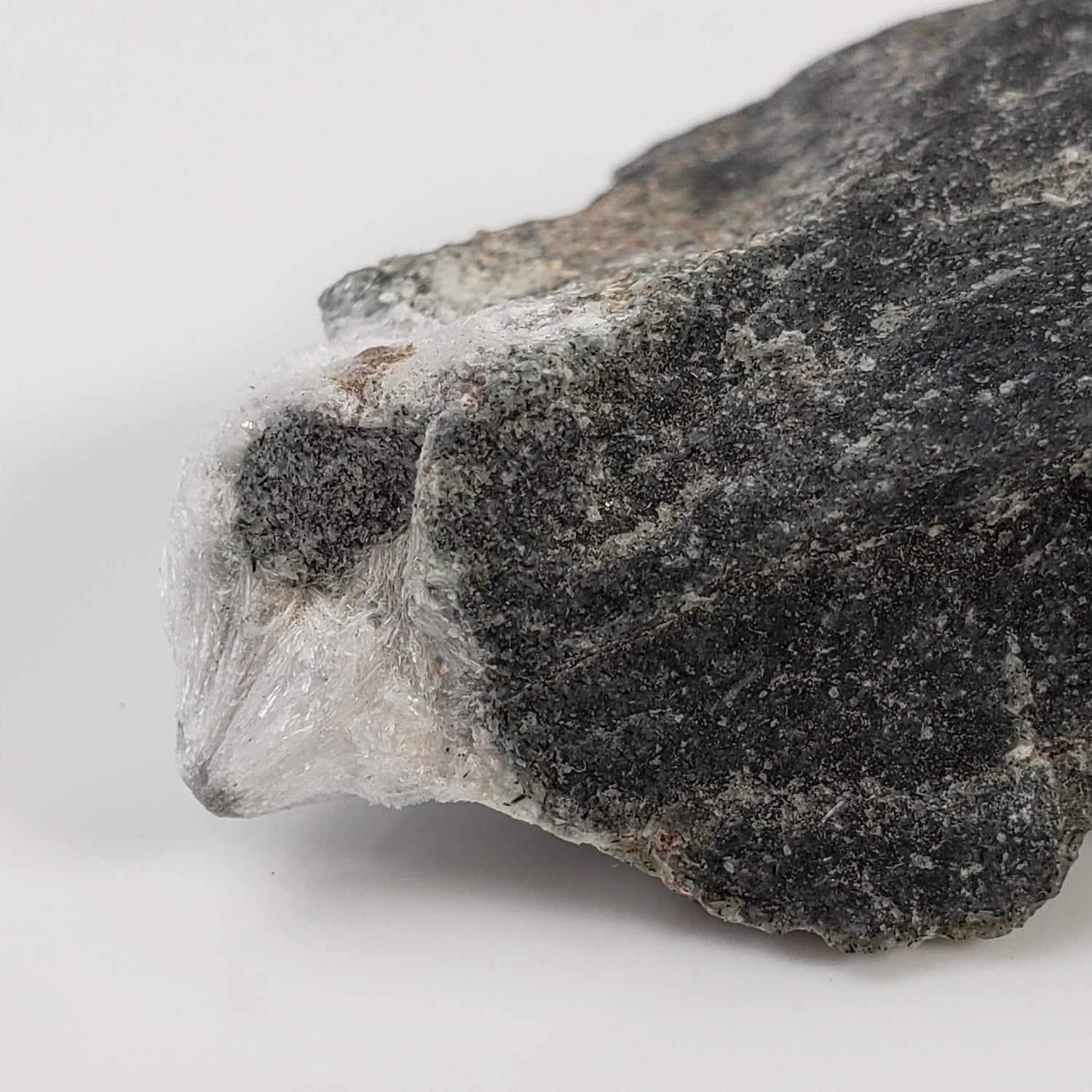 Makatite Cluster | 25.2 Gr | Aris Quarries, Aris, Khomas Region | Namibia