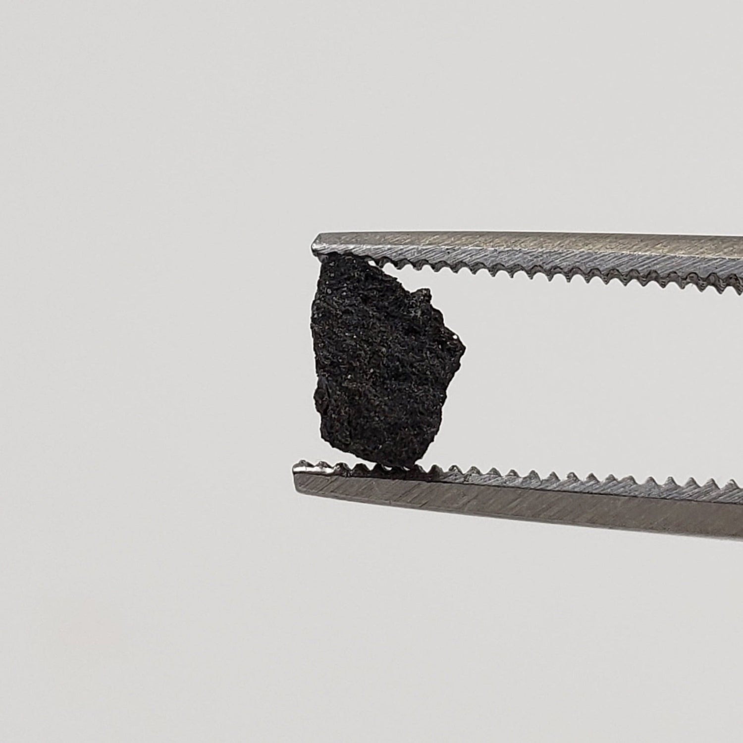  Abee Meteorite | 142mg | Part Slice | Rare Enstatite | EH4 Class | Observed Fall 1952 Canada | SO24 1