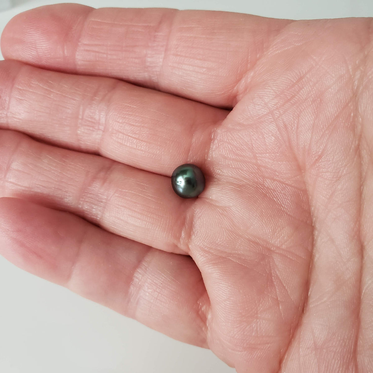  Akoya Pearl | Black | 7.7mm | Japan 7