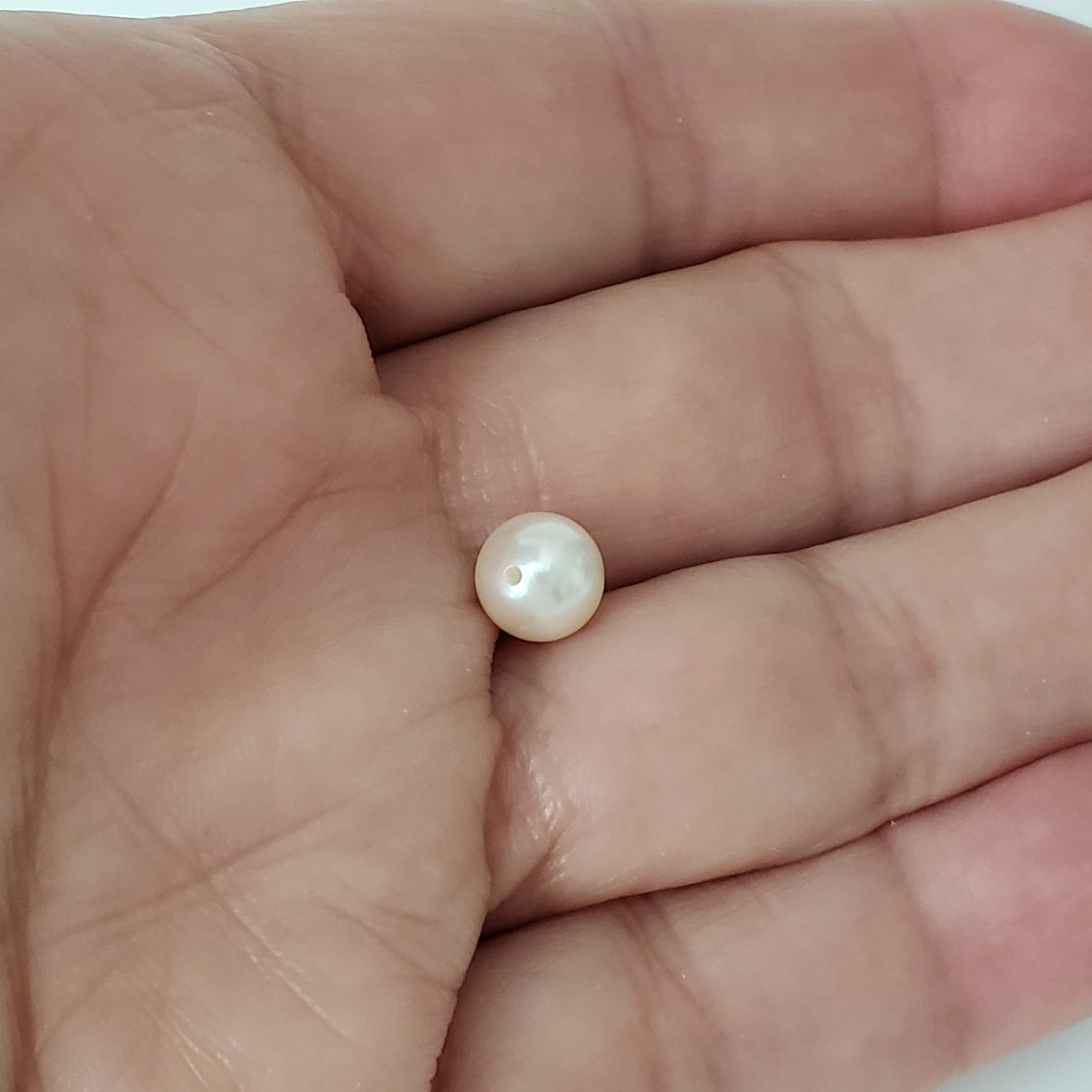  Akoya Pearl | White | Perfect Round | 7.6mm | Japan 4