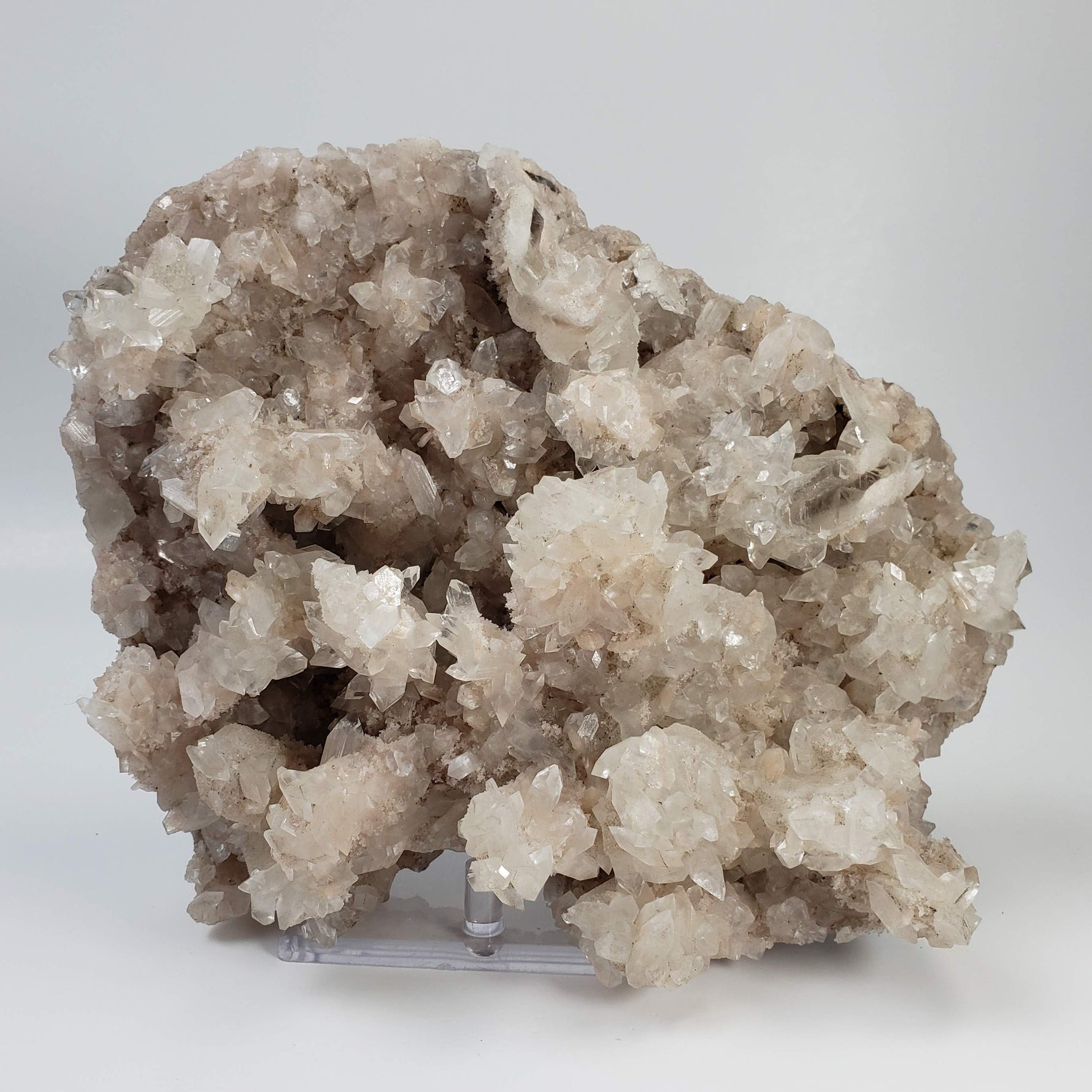  Apophyllite, Stilbite and Calcite on Chalcedony Druse | 2.46 kg | Jalgaon, India 1