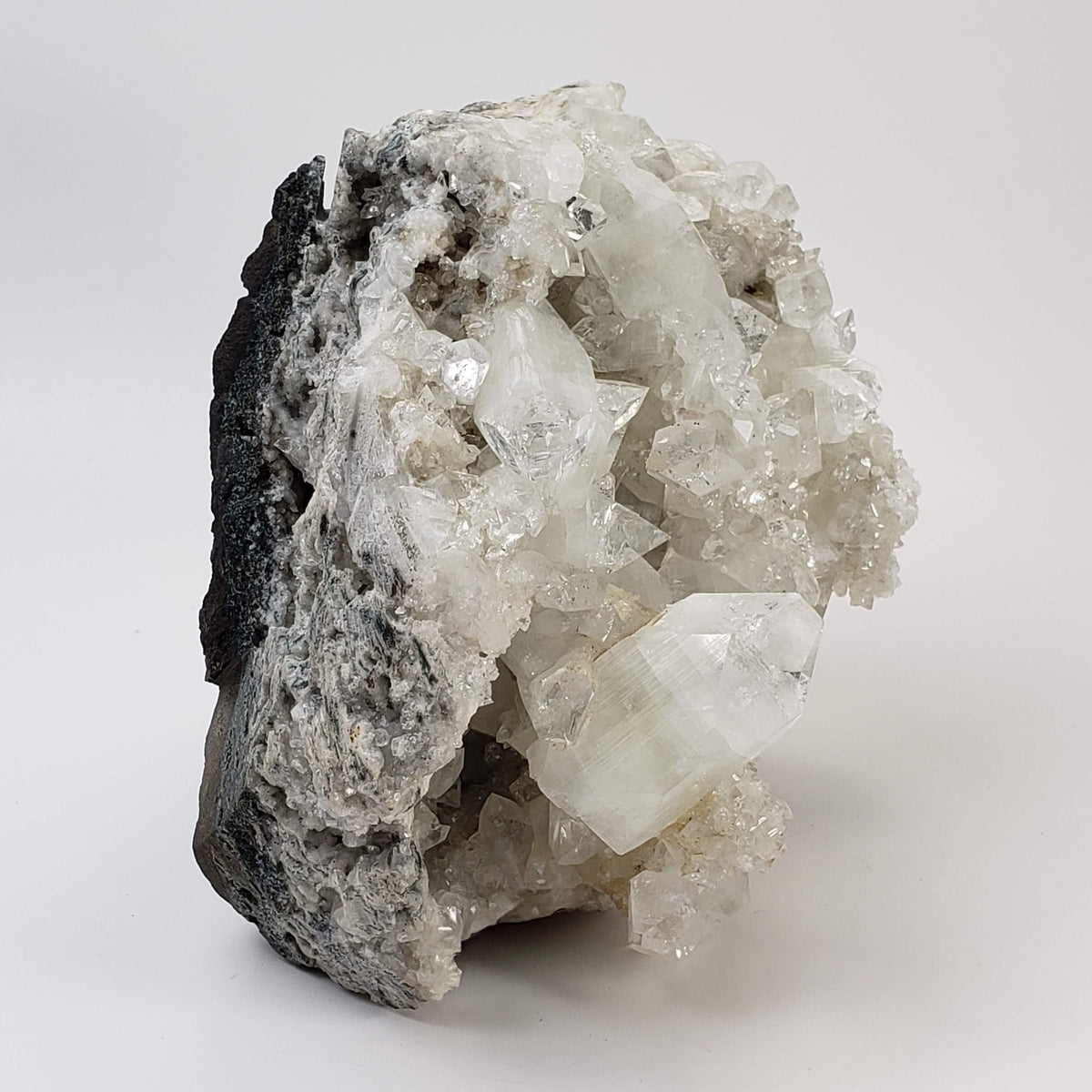  Apophyllite and Stilbite on Chalcedony Druse | 3.71 KG | Double Terminated Crystal | Jalgaon, India 3