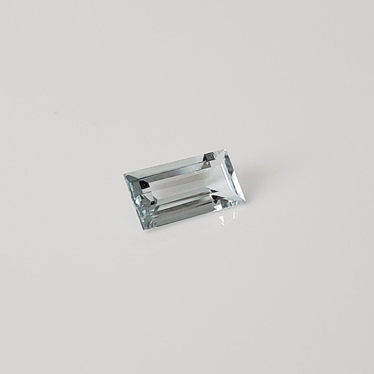  Aquamarine | Baguette Cut | Blue | 8x4mm 0.74ct 3