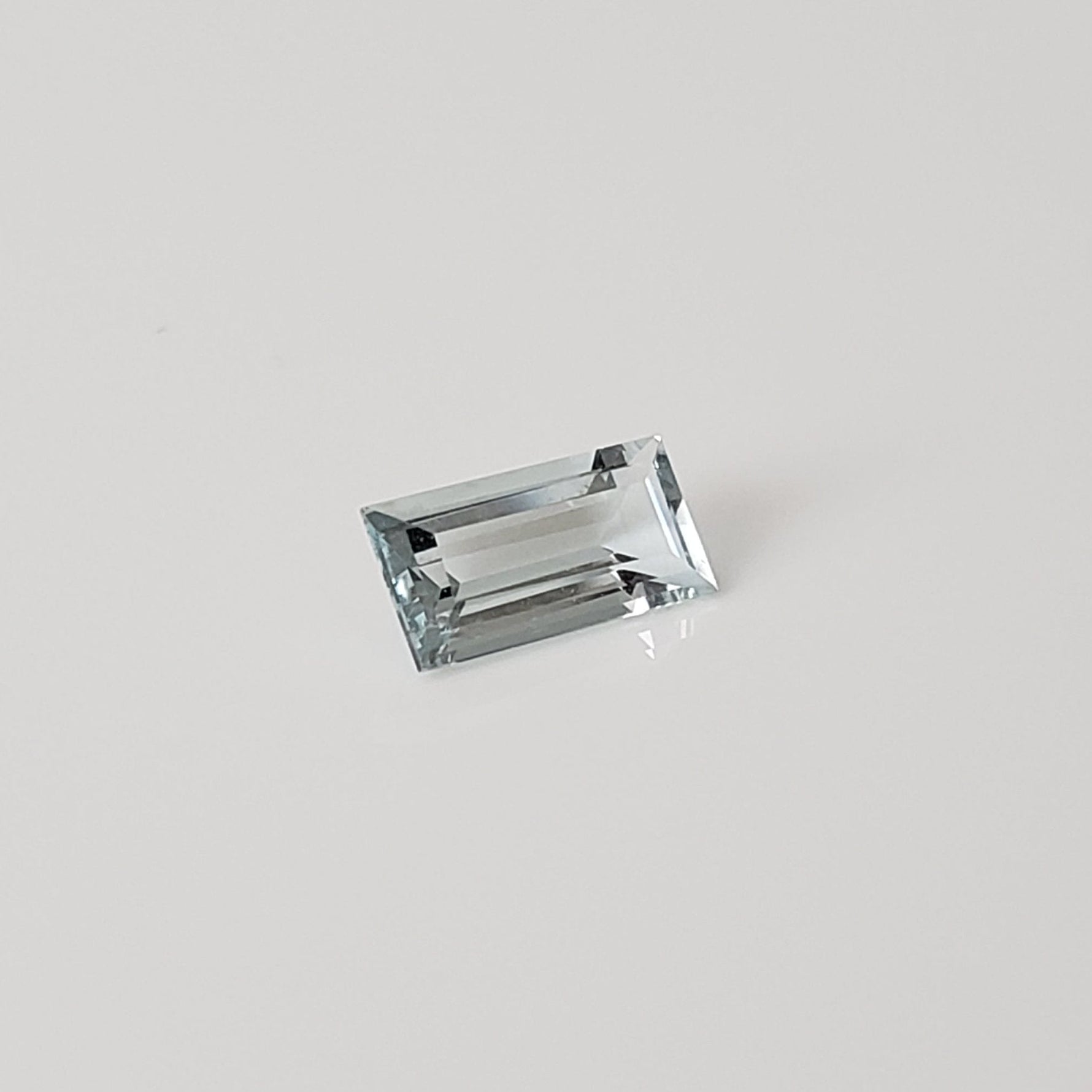  Aquamarine | Baguette Cut | Blue | 8x4mm 0.74ct 3