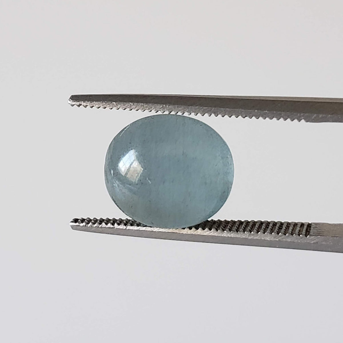  Aquamarine Cats Eye | Oval Cabochon | Light Grayish Blue | 10x8.8mm 4.1ct 4