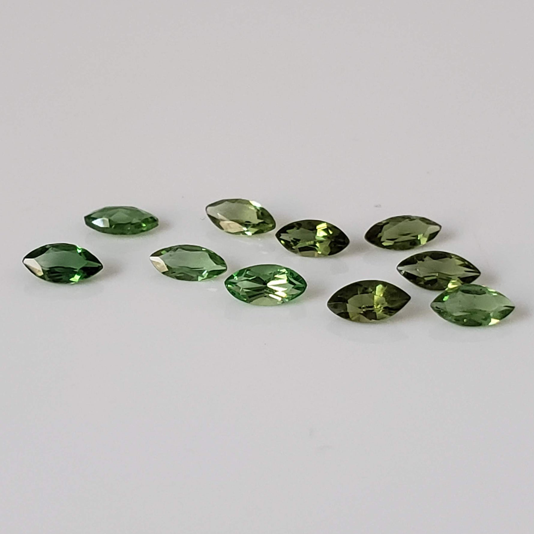  Chrome Tourmaline | 10 Piece Lot | Marquise Cut | Green | 4x2mm 0.71tcw 