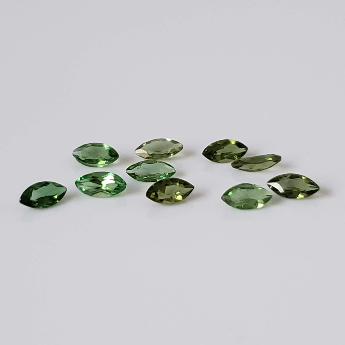  Chrome Tourmaline | 10 Piece Lot | Marquise Cut | Green | 4x2mm 0.71tcw 4