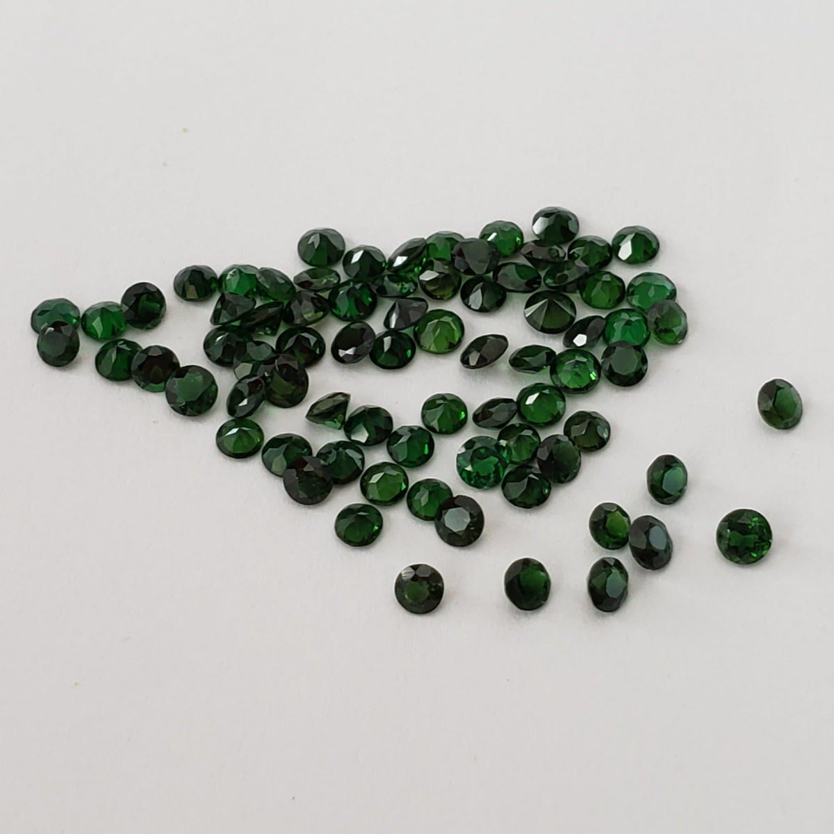  Chrome Tourmaline | Round Cut | Natural | Emerald Green | 2.5mm | SO24 3