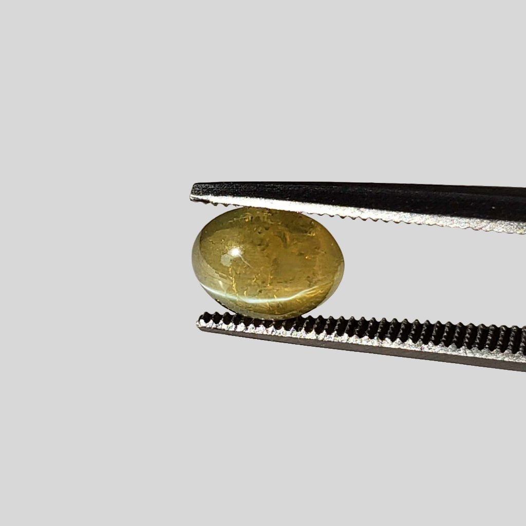  Chrysoberyl Cats Eye | Oval Cabochon | 7.5x6mm 1.5ct 1