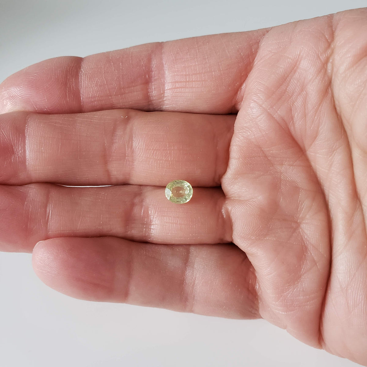  Chrysoberyl | Oval Cut | Canary Yellow | 7x6mm 1.3ct 8