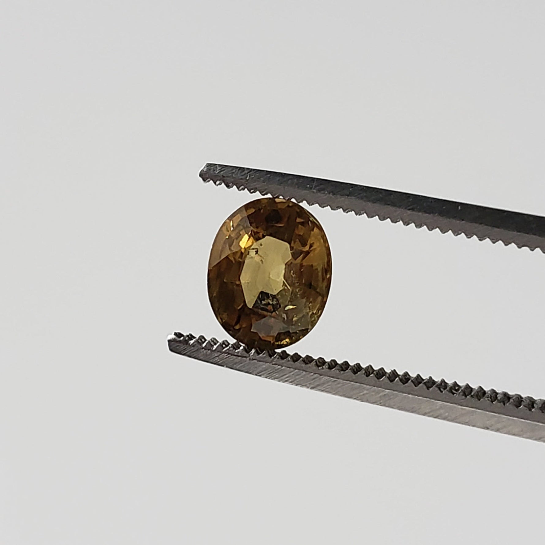  Chrysoberyl | Oval Cut | Yellow | 6.5x5.5mm 1.0ct 1