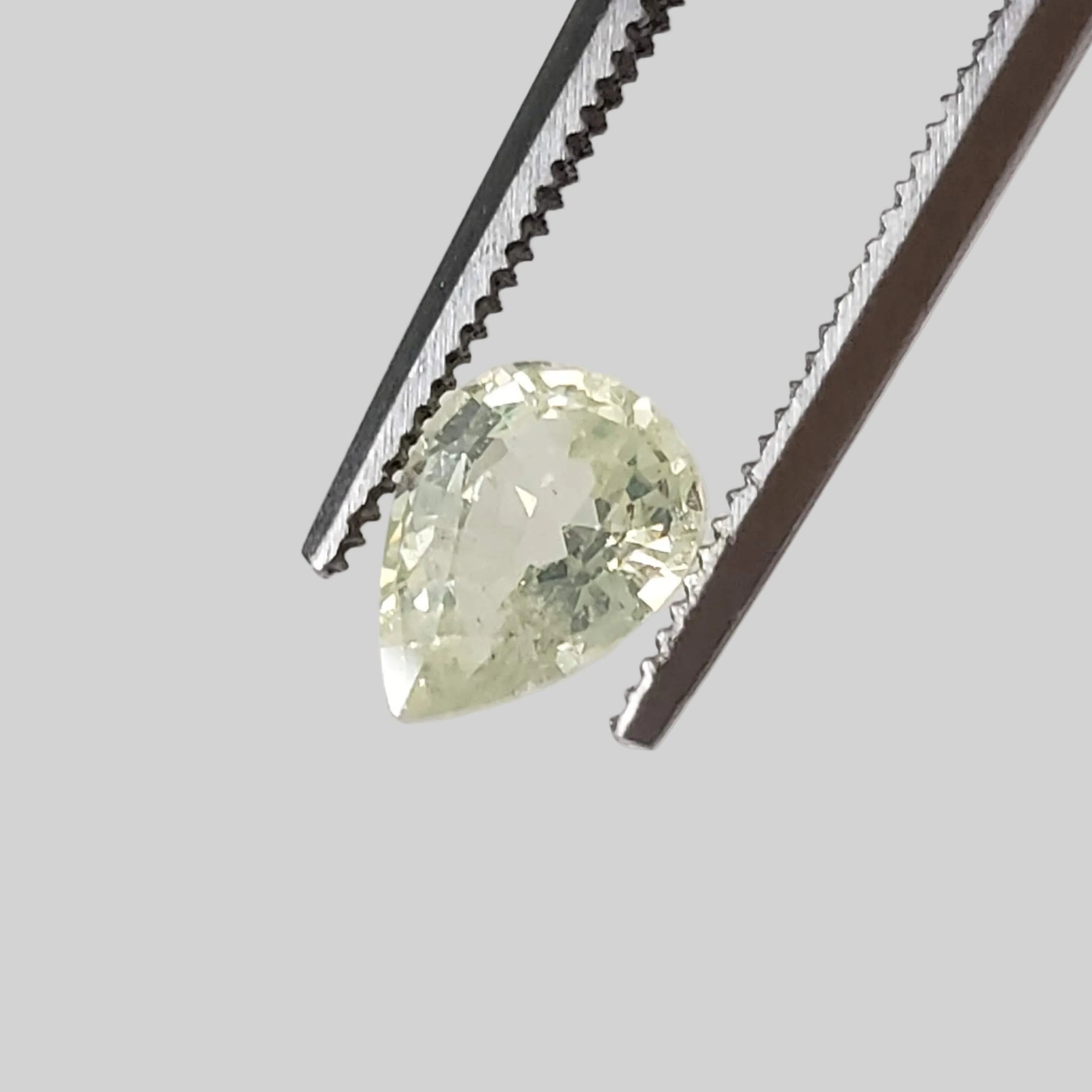  Chrysoberyl | Pear Shape Cut | Lemon Green | 6.8x5.2mm 1.0ct 