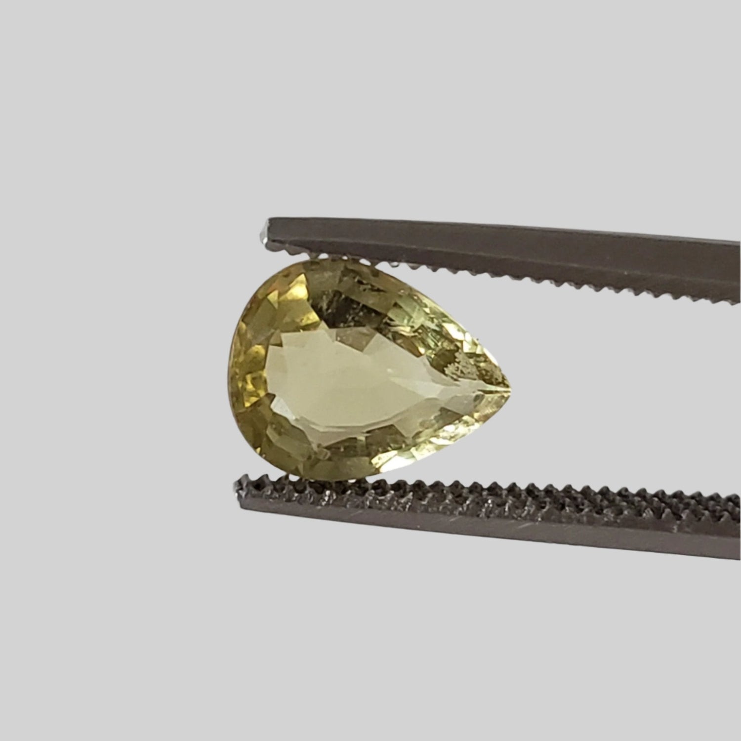  Chrysoberyl | Pear Shape Cut | Yellow | 7.3x5.8mm 1.0ct 