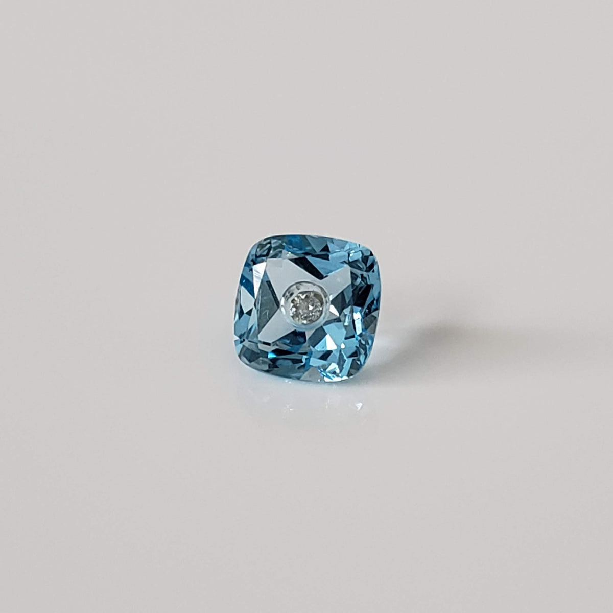  Diamond in Topaz | Cushion Cut | Sky Blue | 6 mm 1.30ct 3