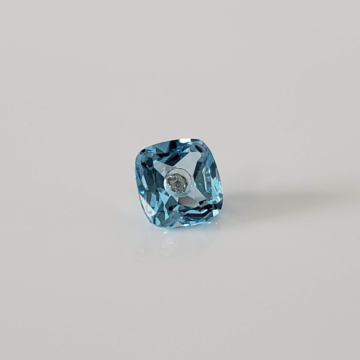  Diamond in Topaz | Cushion Cut | Sky Blue | 6 mm 1.30ct 2