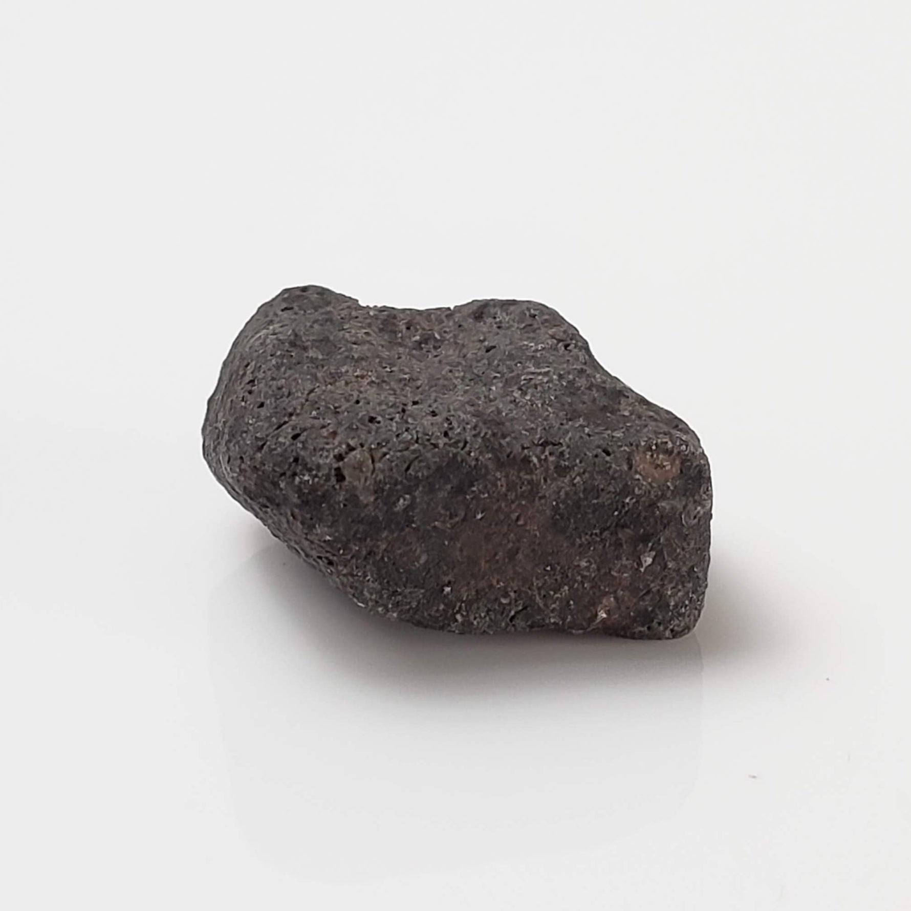  Gao-Guenie Meteorite | 2.55 gr | H5 Chondrite | Observed Fall | Burkina Faso | 100% Fresh Crust 2