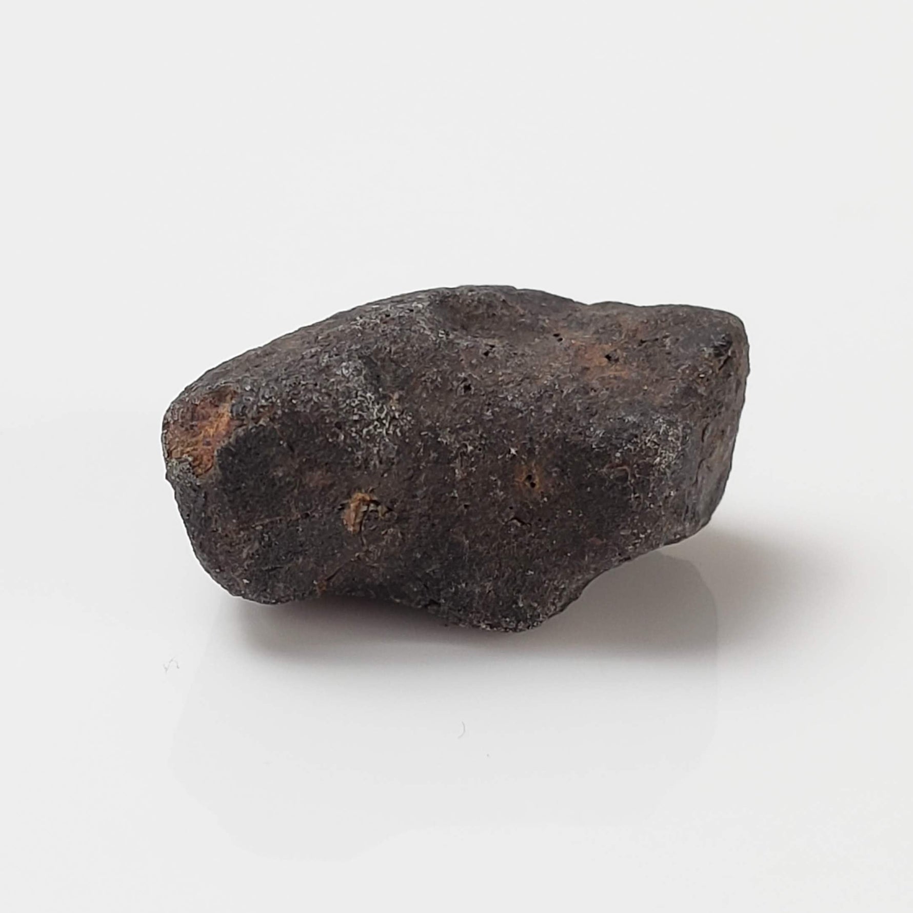  Gao-Guenie Meteorite | 2.55 gr | H5 Chondrite | Observed Fall | Burkina Faso | 100% Fresh Crust 3