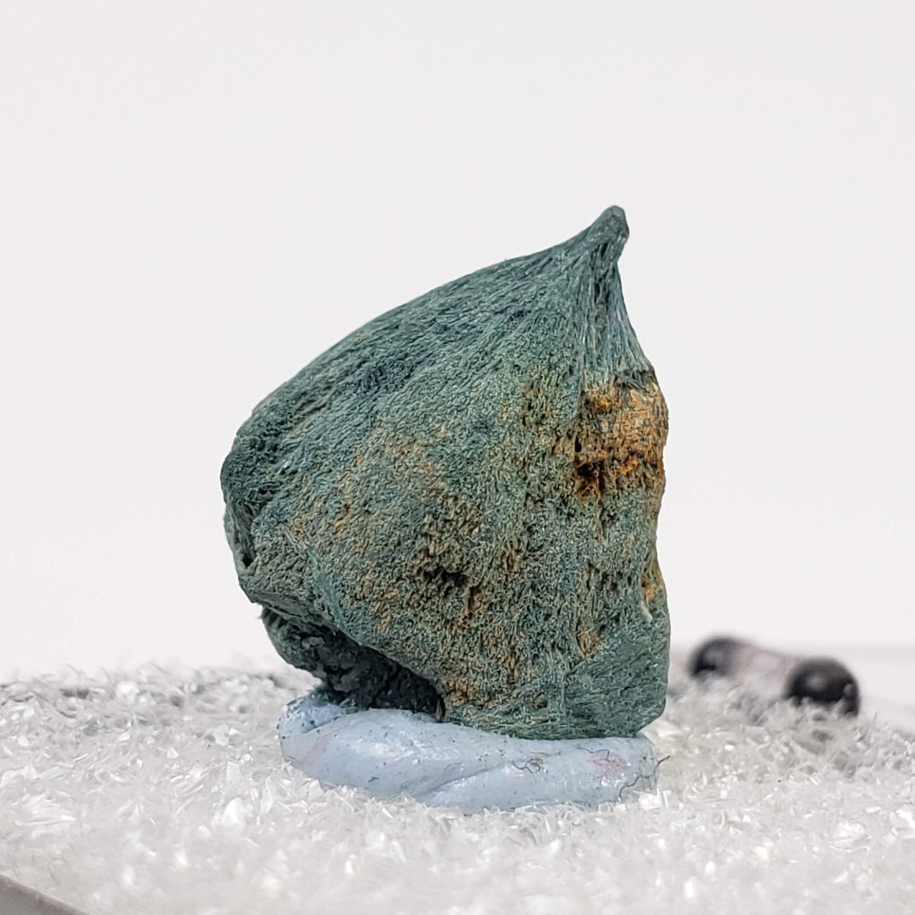  Gormanite | Perky Box Thumbnail Specimen | Galilea, Minas Gerais, Brazil 2