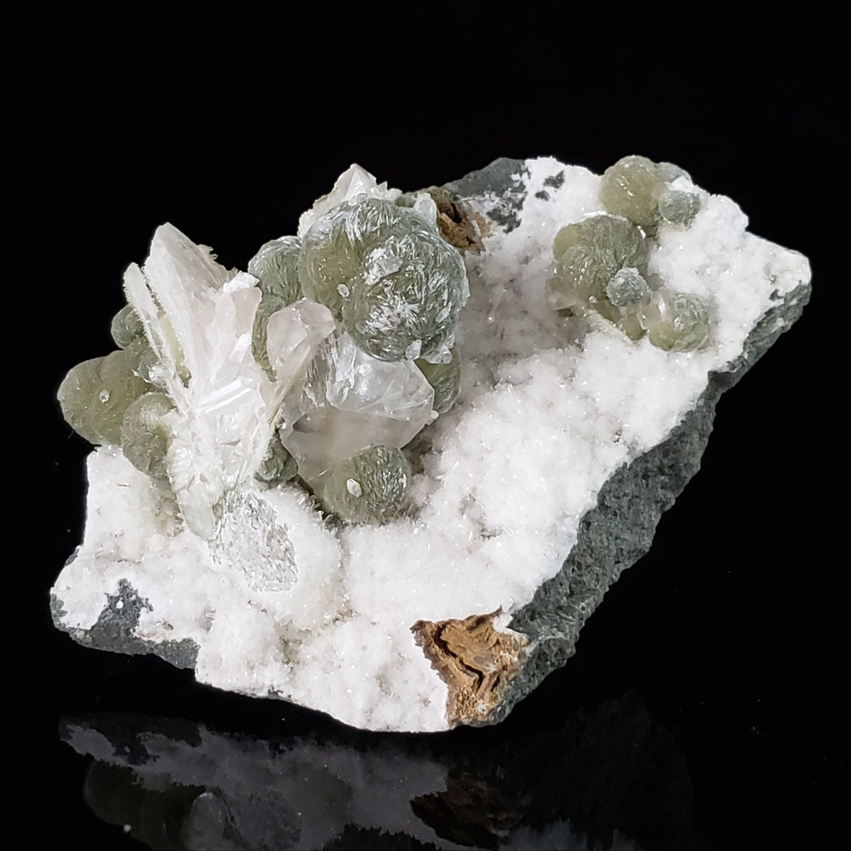  Gyrolite with Calcite on Quartz Matrix | 240 gr | Dindoshi, India 1