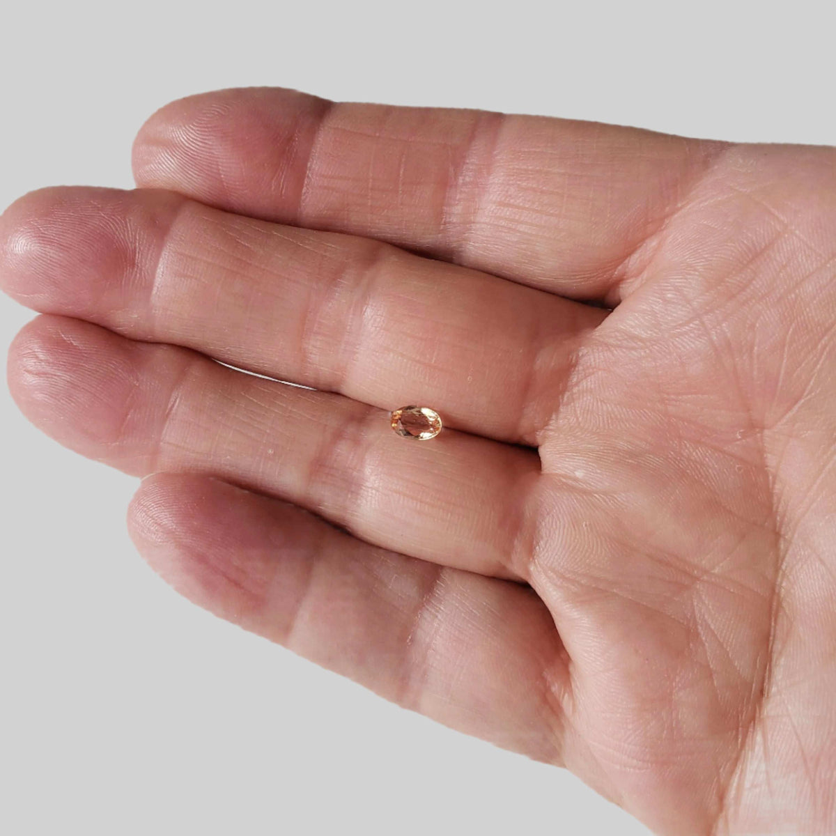  Imperial Topaz | Oval Cut | Orange | 6.3x4mm 0.6ct 5