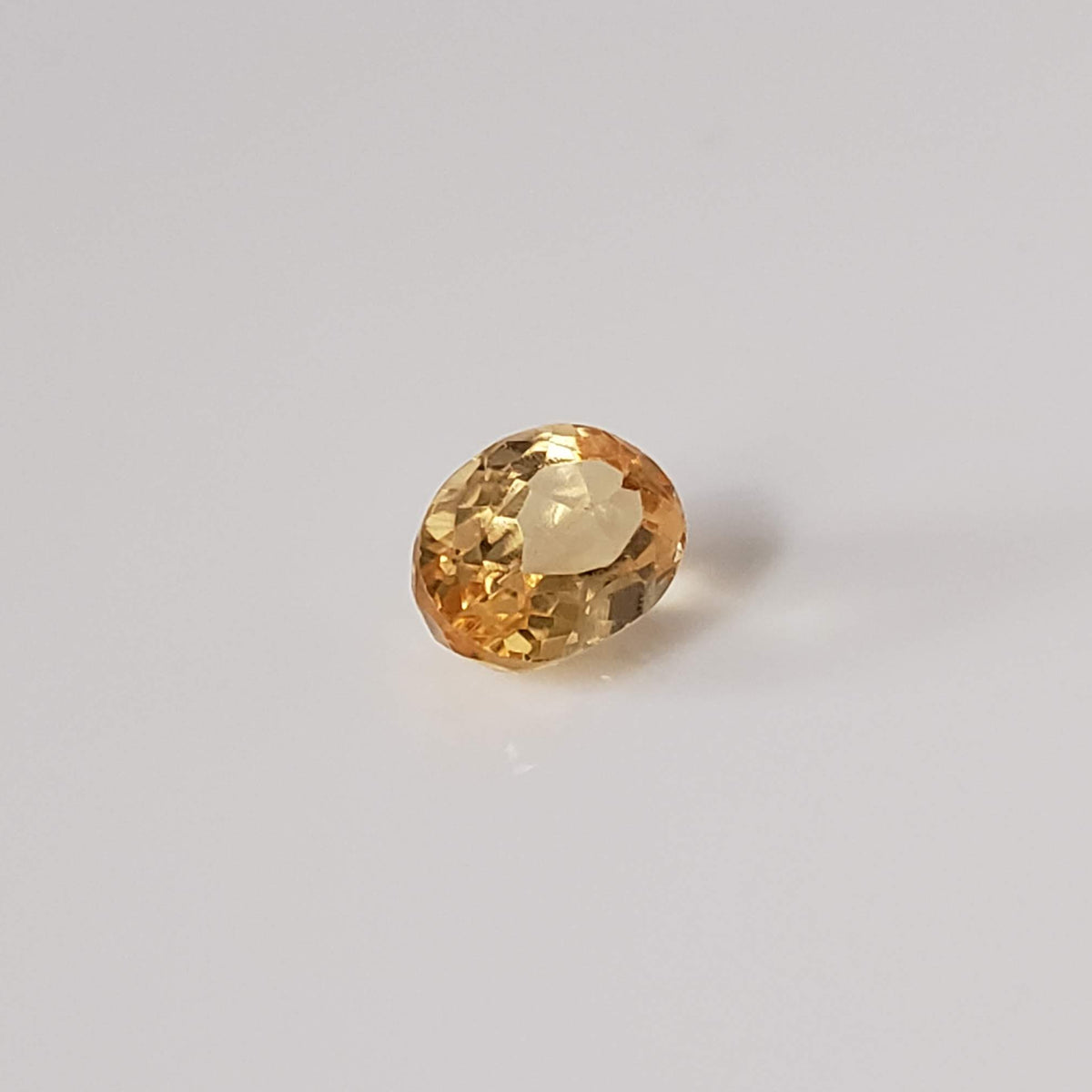  Imperial Topaz | Oval Cut | Orange | 6.8x4.7mm 0.9ct 3