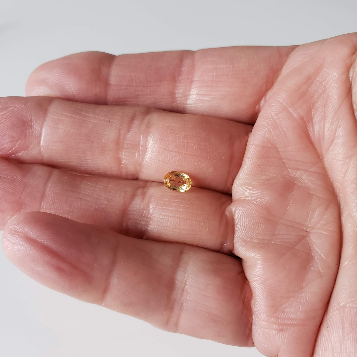  Imperial Topaz | Oval Cut | Orange | 6.8x4.7mm 0.9ct 7