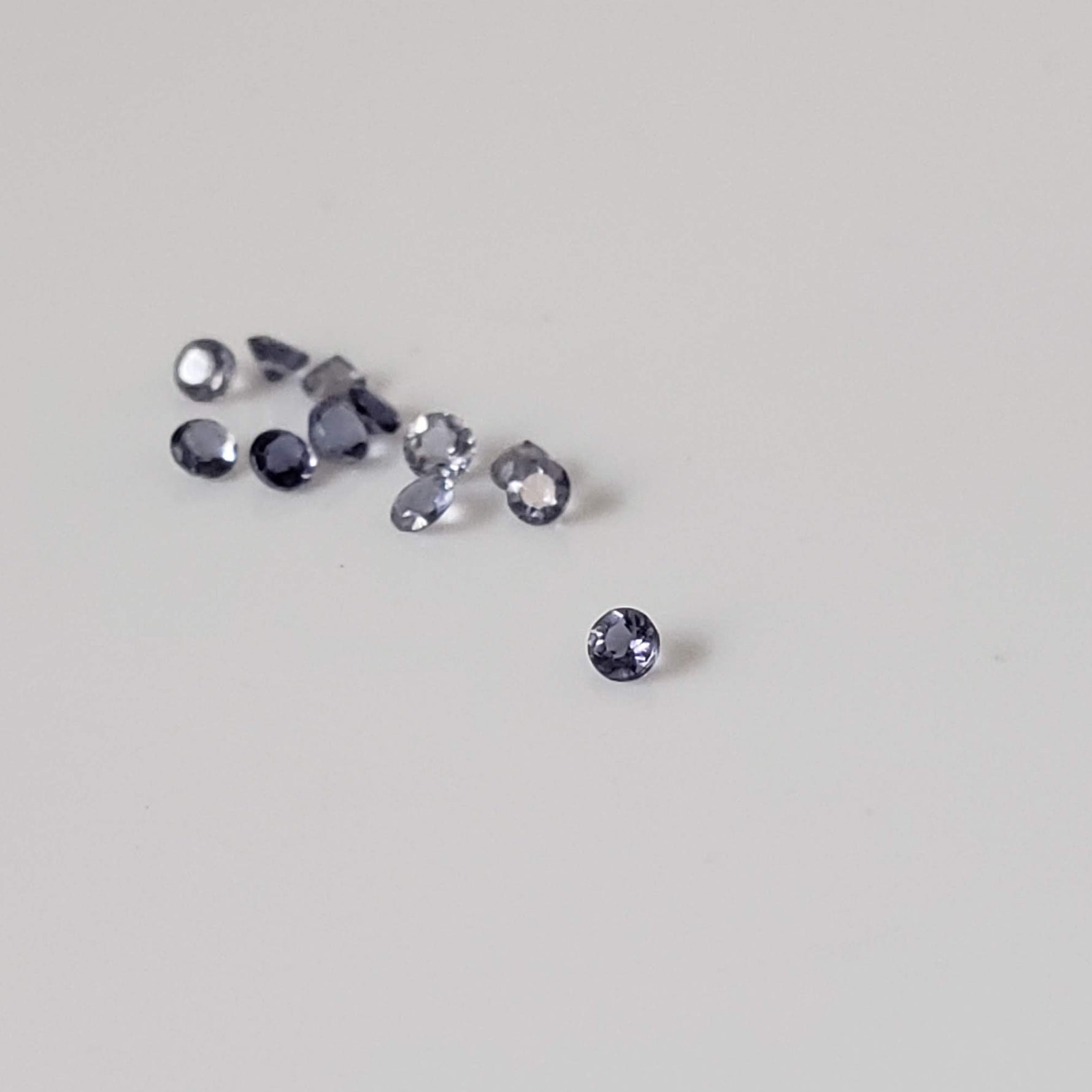Iolite | 12 Piece Gemstone Lot | Round Cut | Blue Purple | 1.3mm 0.13tcw 4