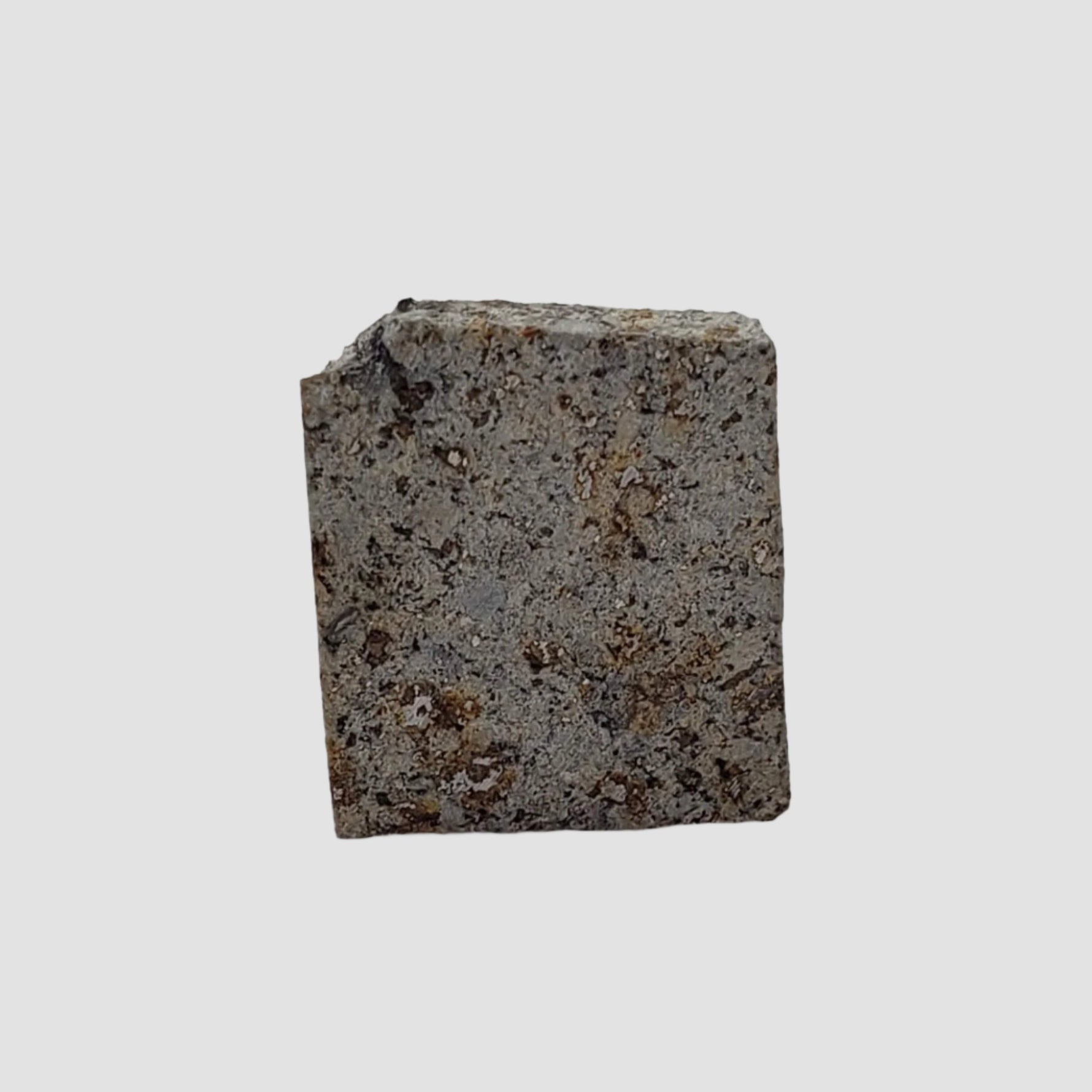  Kabo Meteorite | 0.75 grams | Part Slice | H4 Chondrite | Low TKW | Nigeria 4