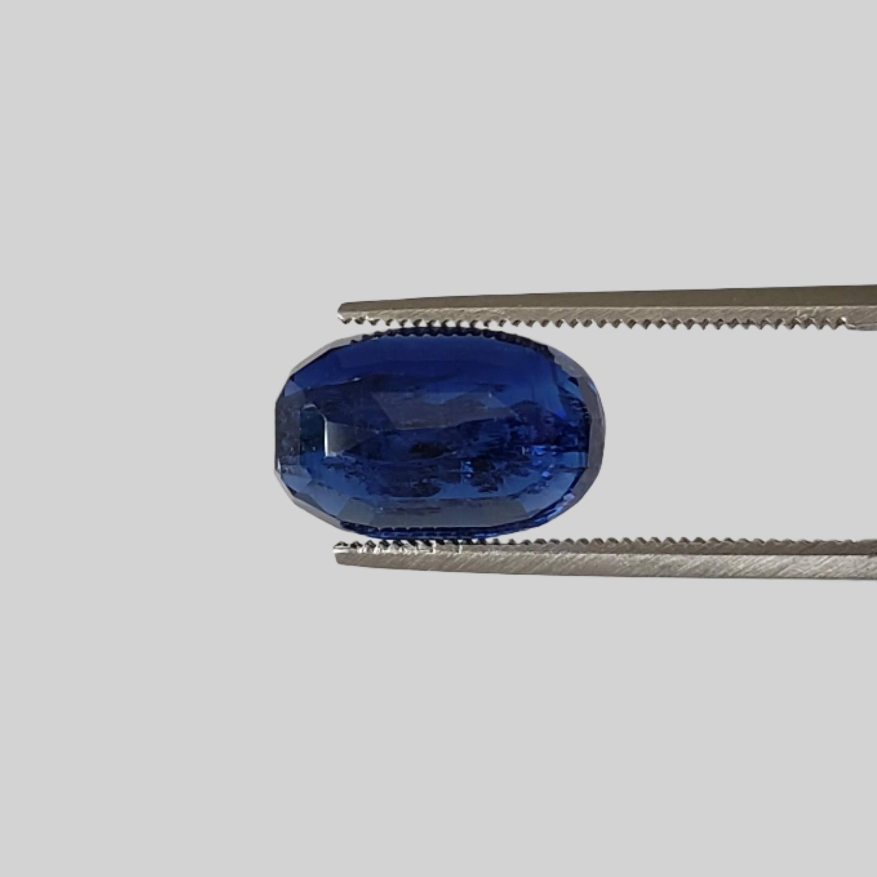  Kyanite | Oval Cut | Cornflower Blue | 12.4x7.9mm 5.6ct | Nepal 1