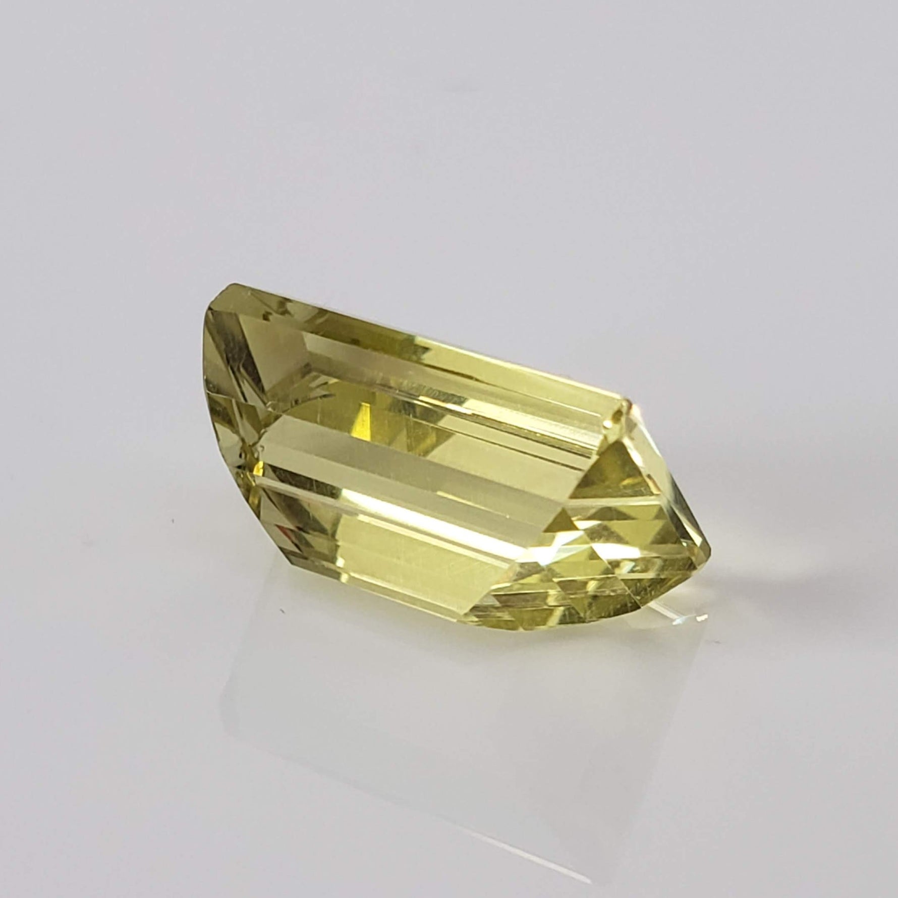  Lemon Quartz | Baguette Cut | Greenish Yellow | 14.5x8.7mm 7.8ct 5