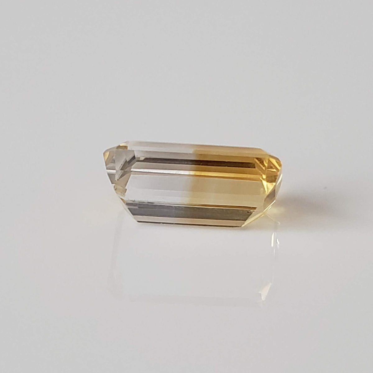  Madeira Citrine | Octagon Cut | Bi-Color Yellow | 13.7x8.5mm 5.57ct 6