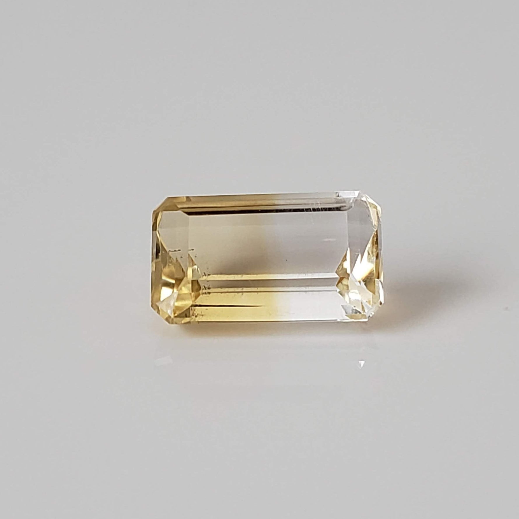  Madeira Citrine | Octagon Cut | Bi-Color Yellow | 13.7x8.5mm 5.57ct 2