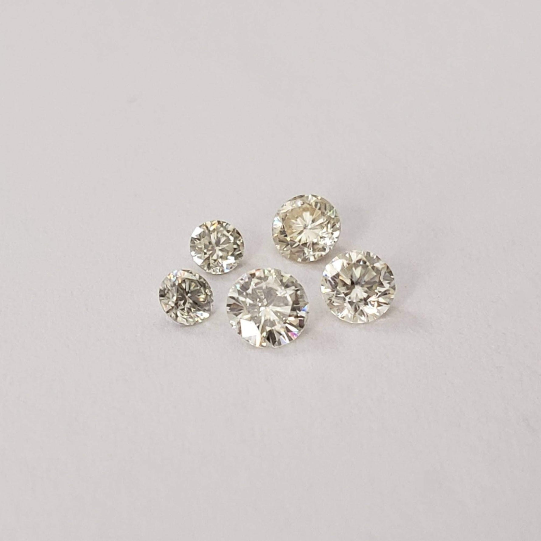  Moissanite | 5 Piece Gemstone Lot | Round Diamond Cut | White | 0.53tcw | SO24 