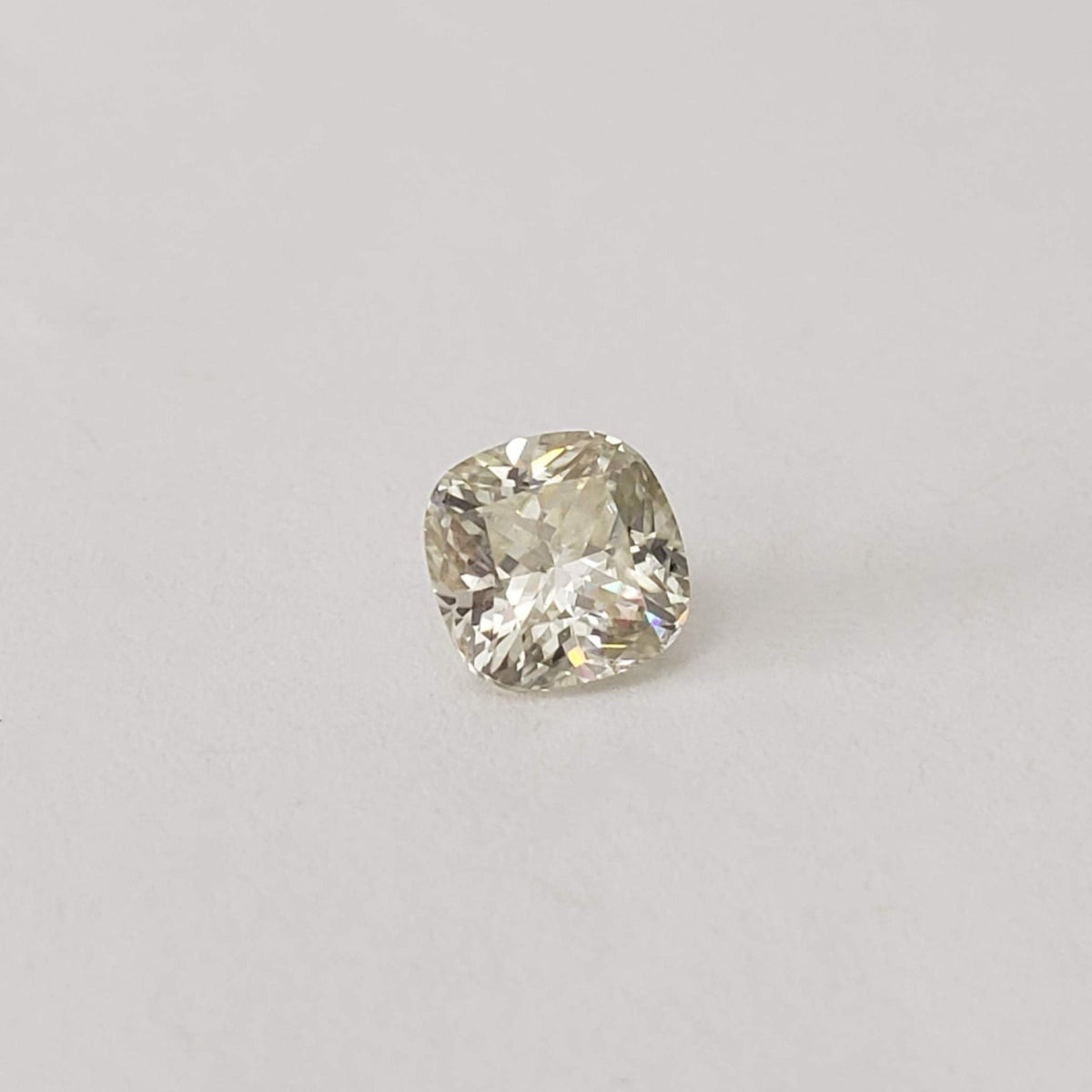  Moissanite | Antique Cushion Cut | White | 6mm | SO24 