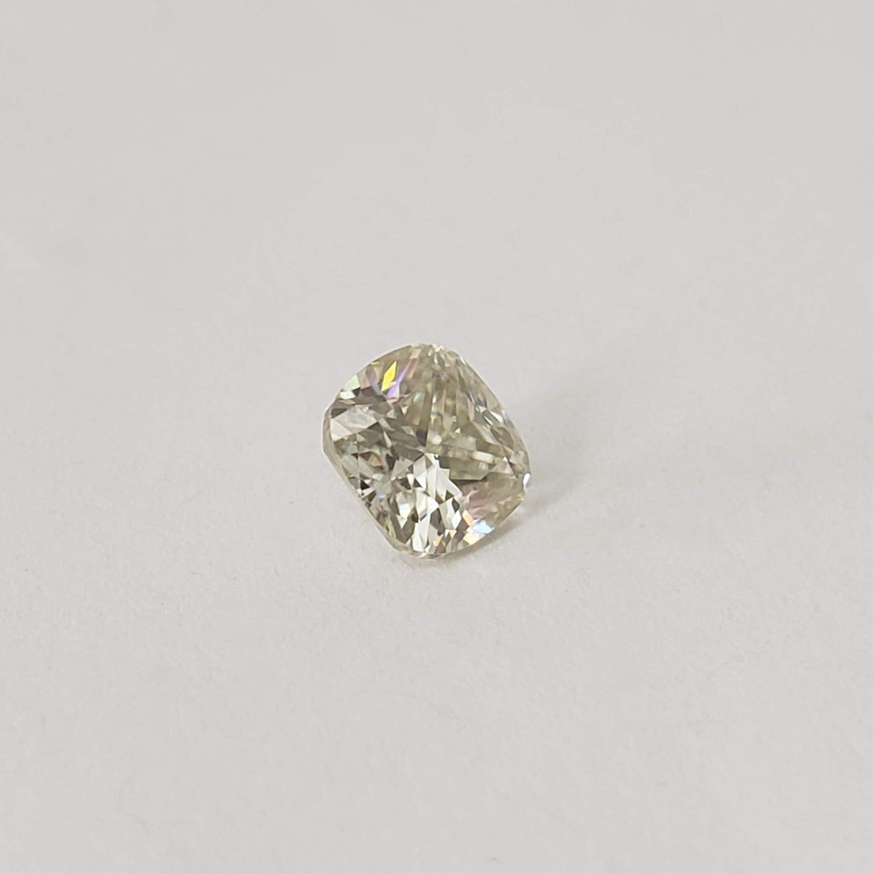 Moissanite | Antique Cushion Cut | White | 6mm | SO24 2