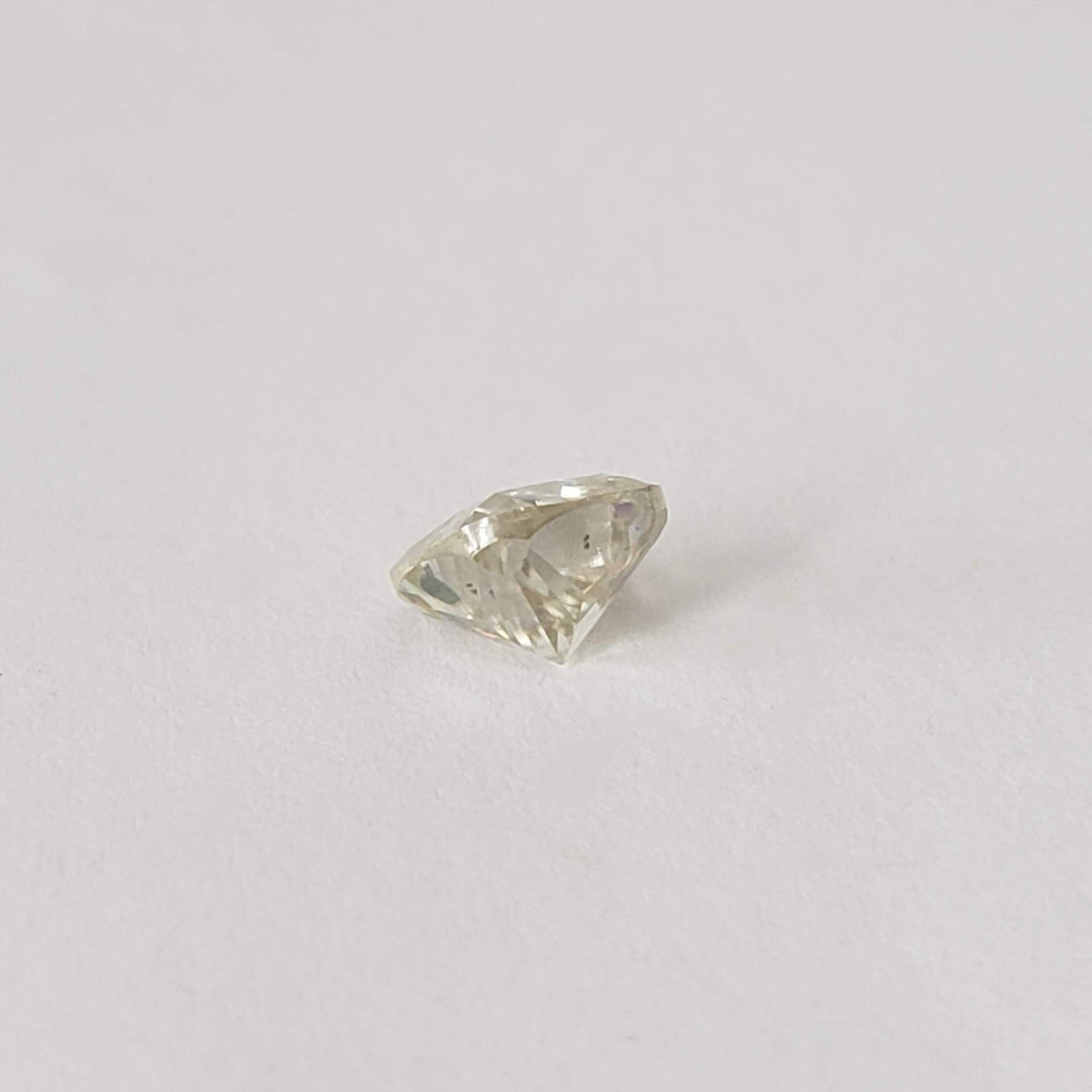  Moissanite | Antique Cushion Cut | White | 6mm | SO24 3