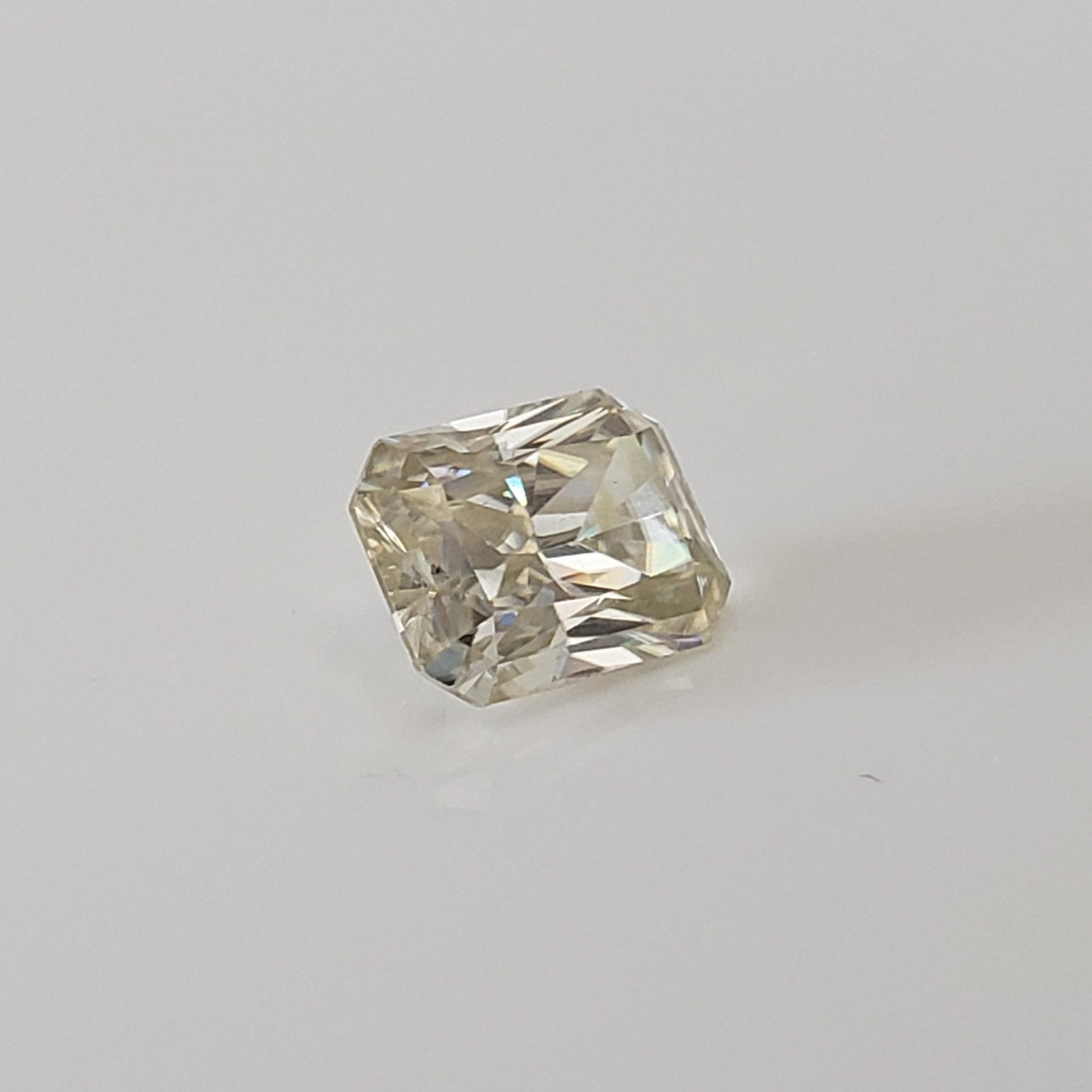  Moissanite | Octagon Cut | Pale Yellow | 8x6mm 4
