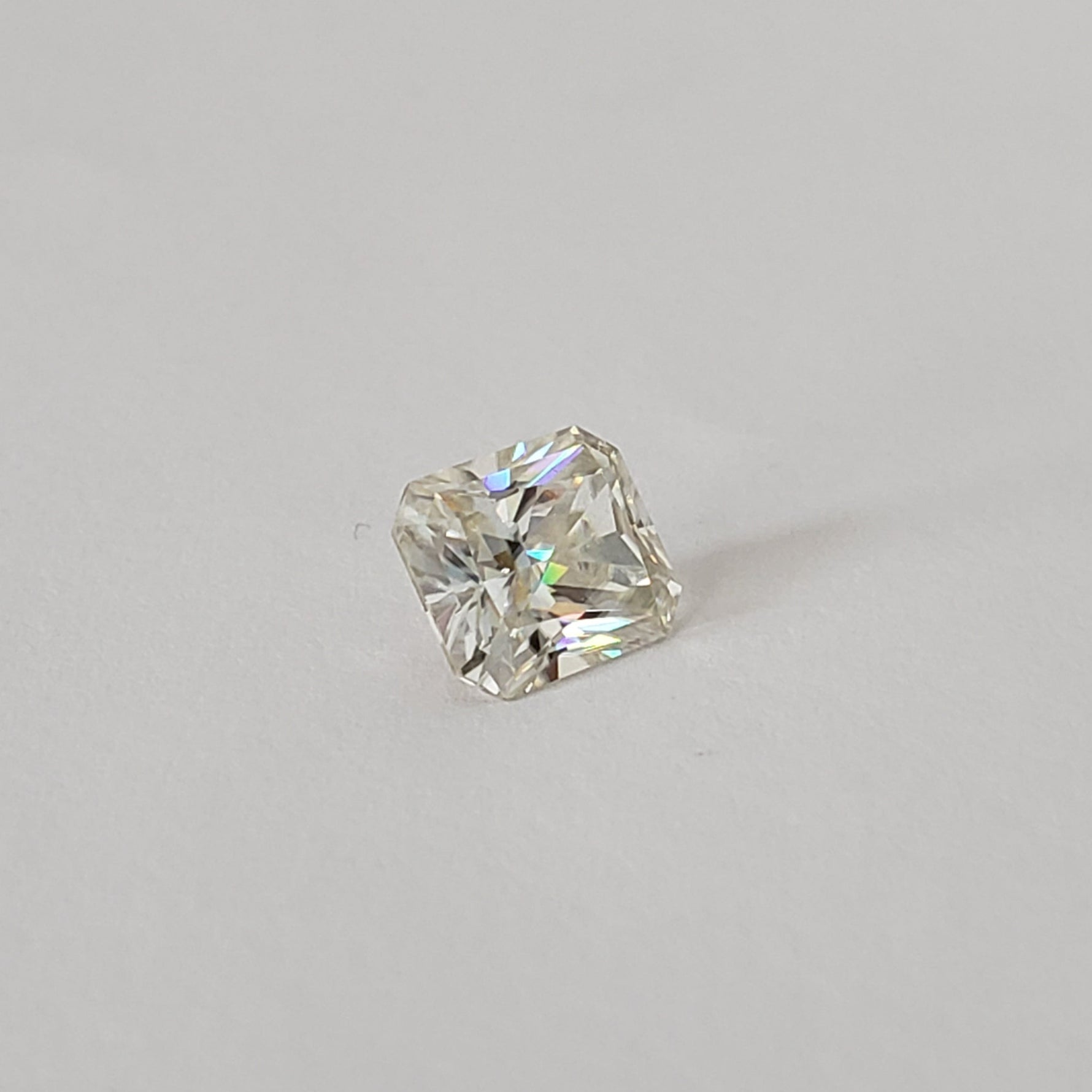  Moissanite | Octagon Cut | White | 9x7mm | SO24 7