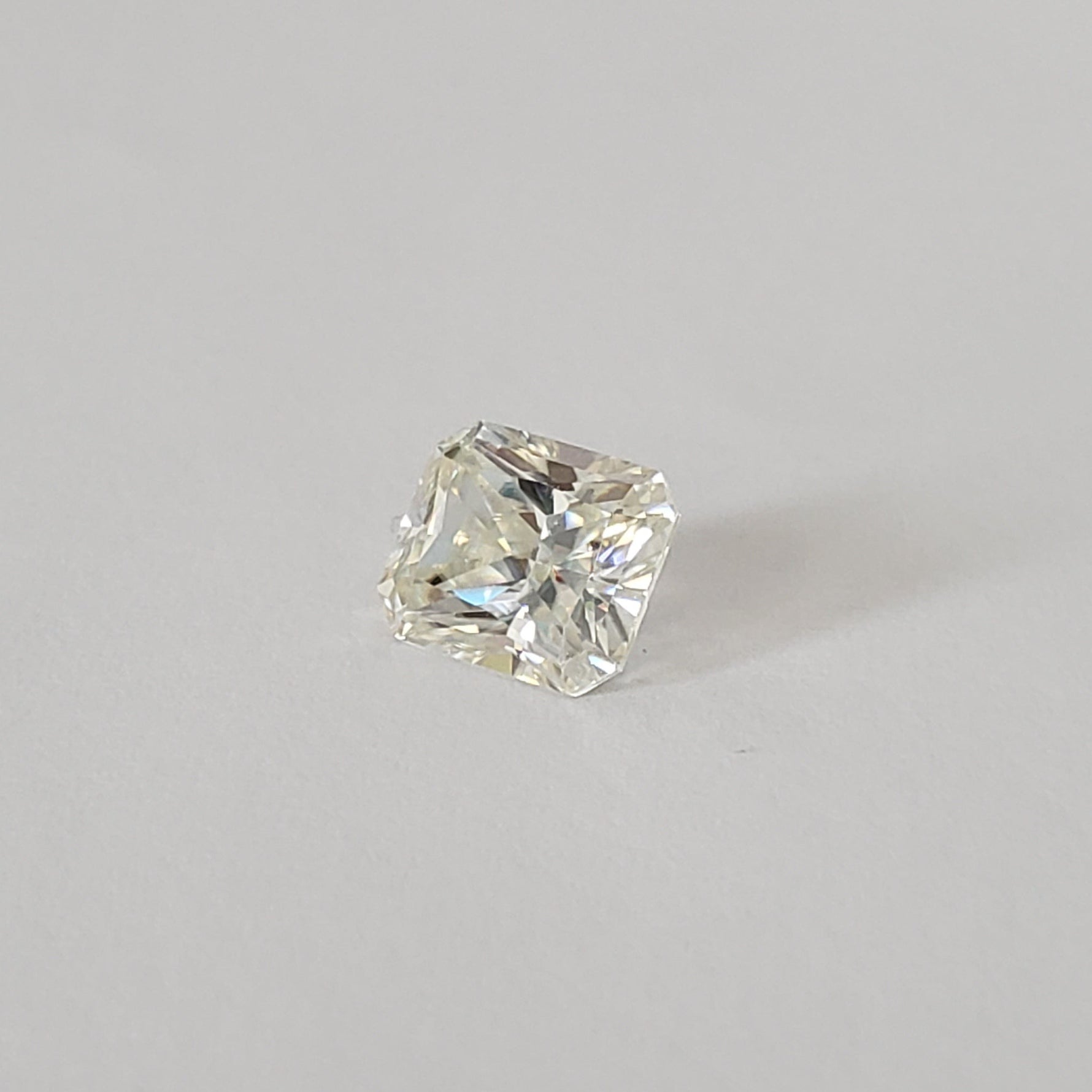  Moissanite | Octagon Cut | White | 9x7mm | SO24 6
