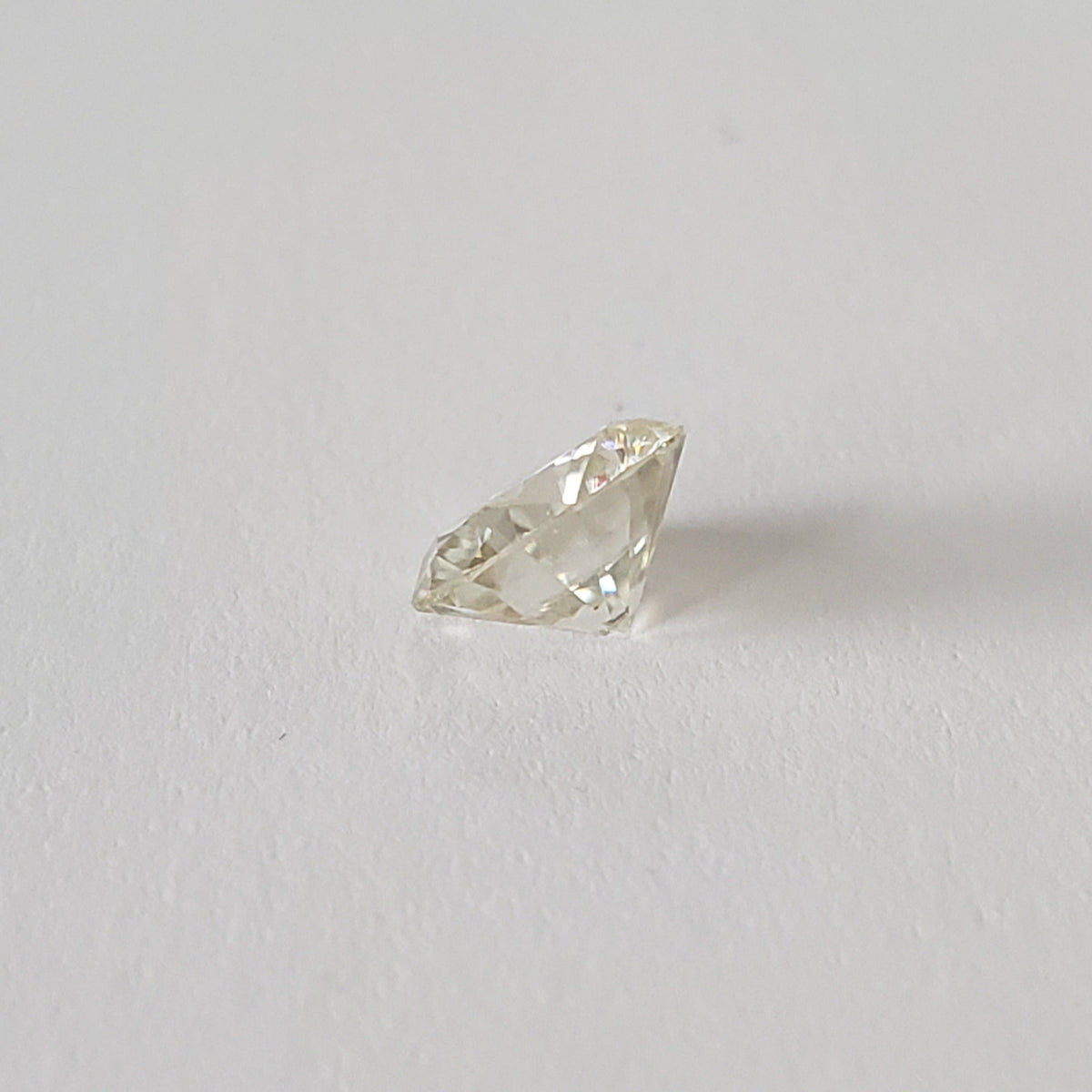  Moissanite | Round Diamond Cut | White | 7mm | SO24 4