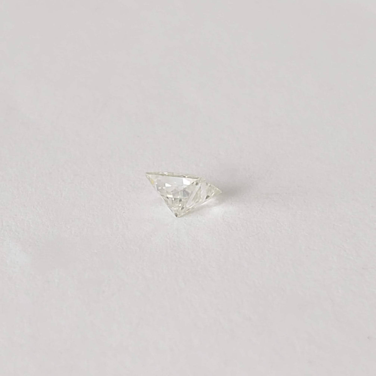  Moissanite | Square Cut | White | 3.9mm | SO24 3