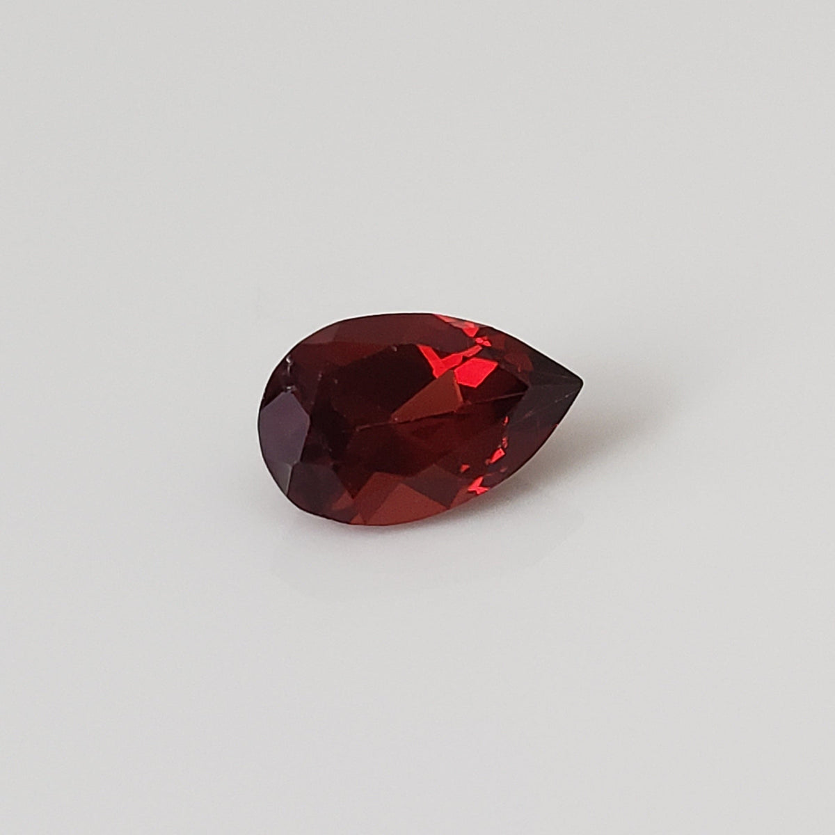 Mozambique Garnet | Pear Shape Cut | Orange Red | 7.7x5mm 1.1ct 2