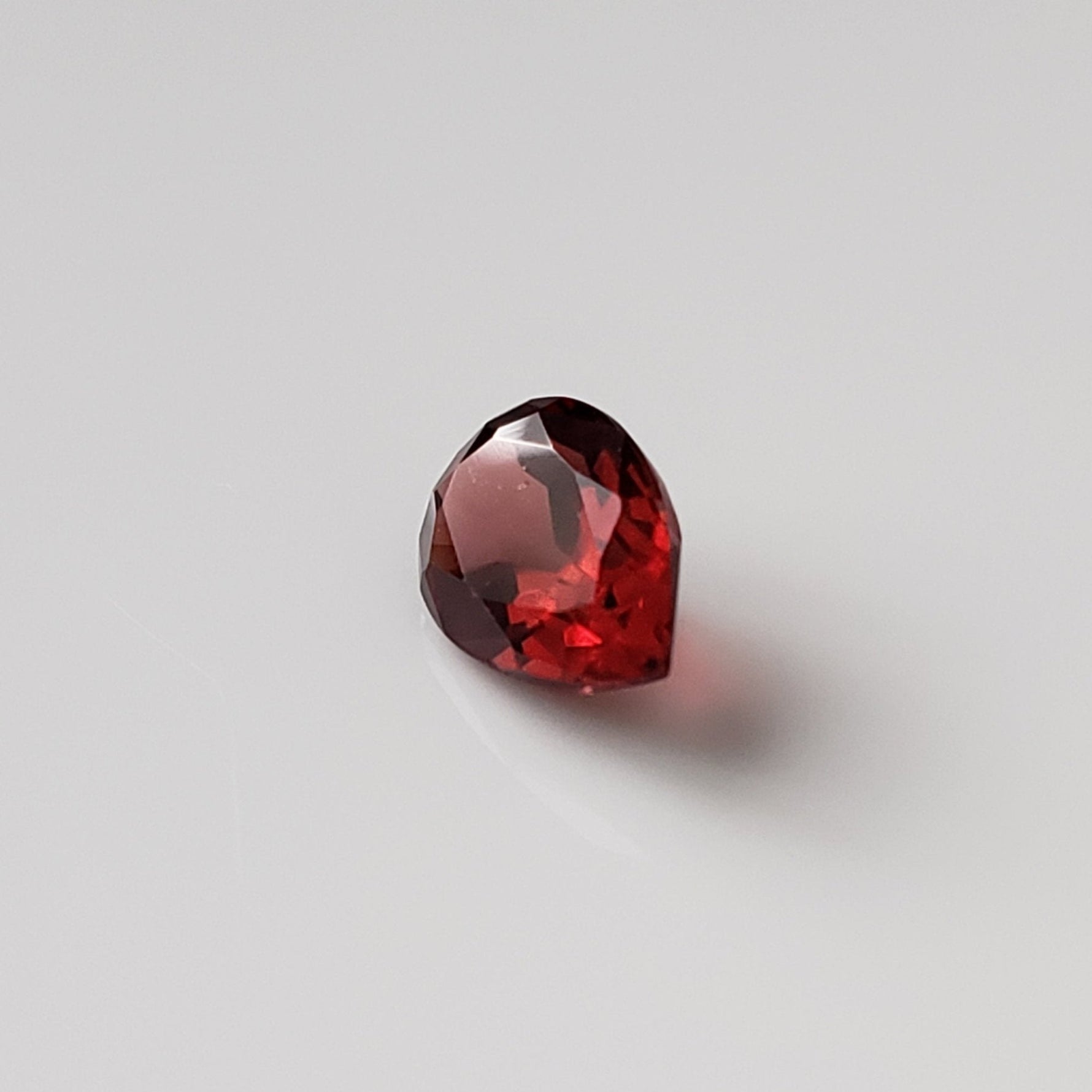  Mozambique Garnet | Pear Shape Cut | Orange Red | 8x5mm 1.1ct 3